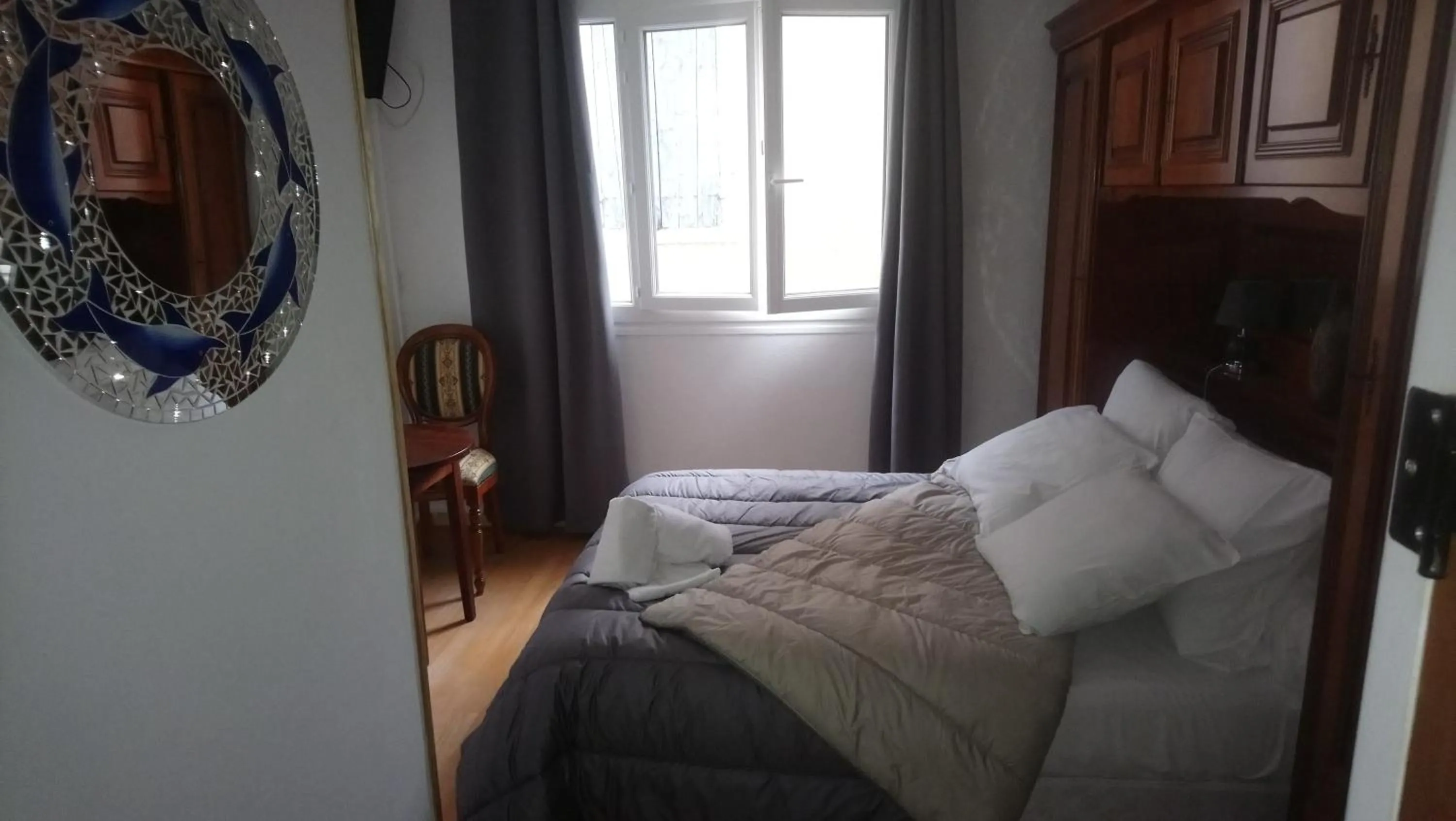 Bedroom, Bed in Hôtel Le Passage de Vallon