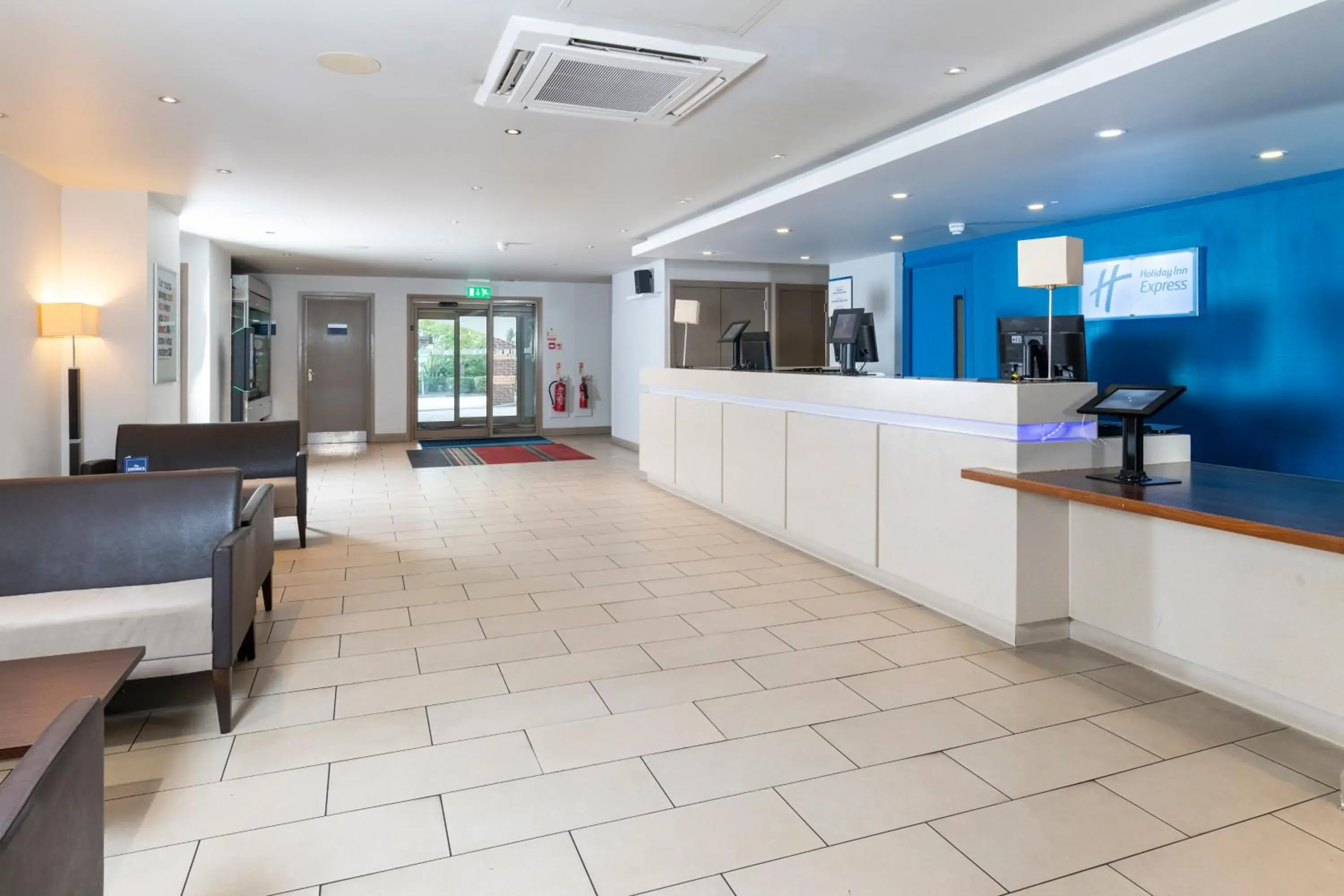 Lobby or reception in Holiday Inn Express London - Dartford by IHG Lobby or reception in Holiday Inn Express London - Dartford by IHG