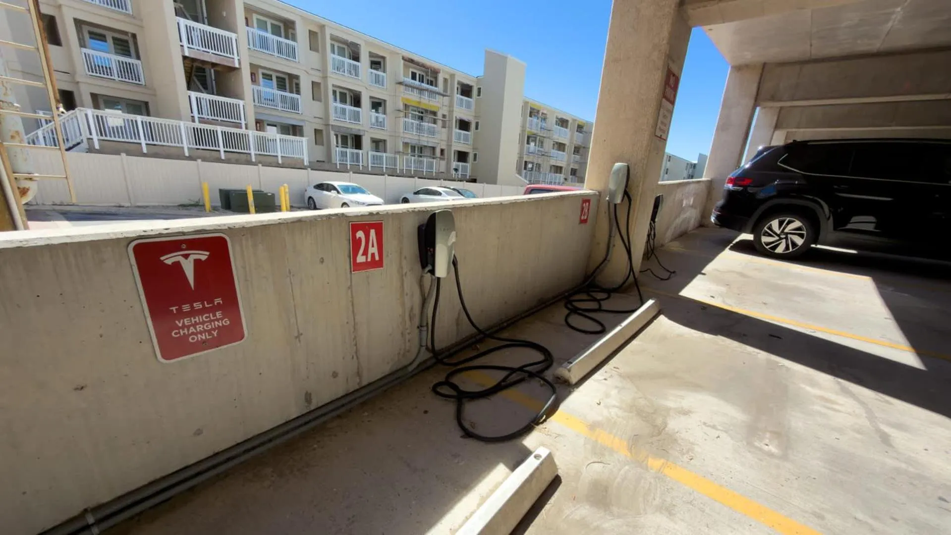 Parking in Sapphire 1706