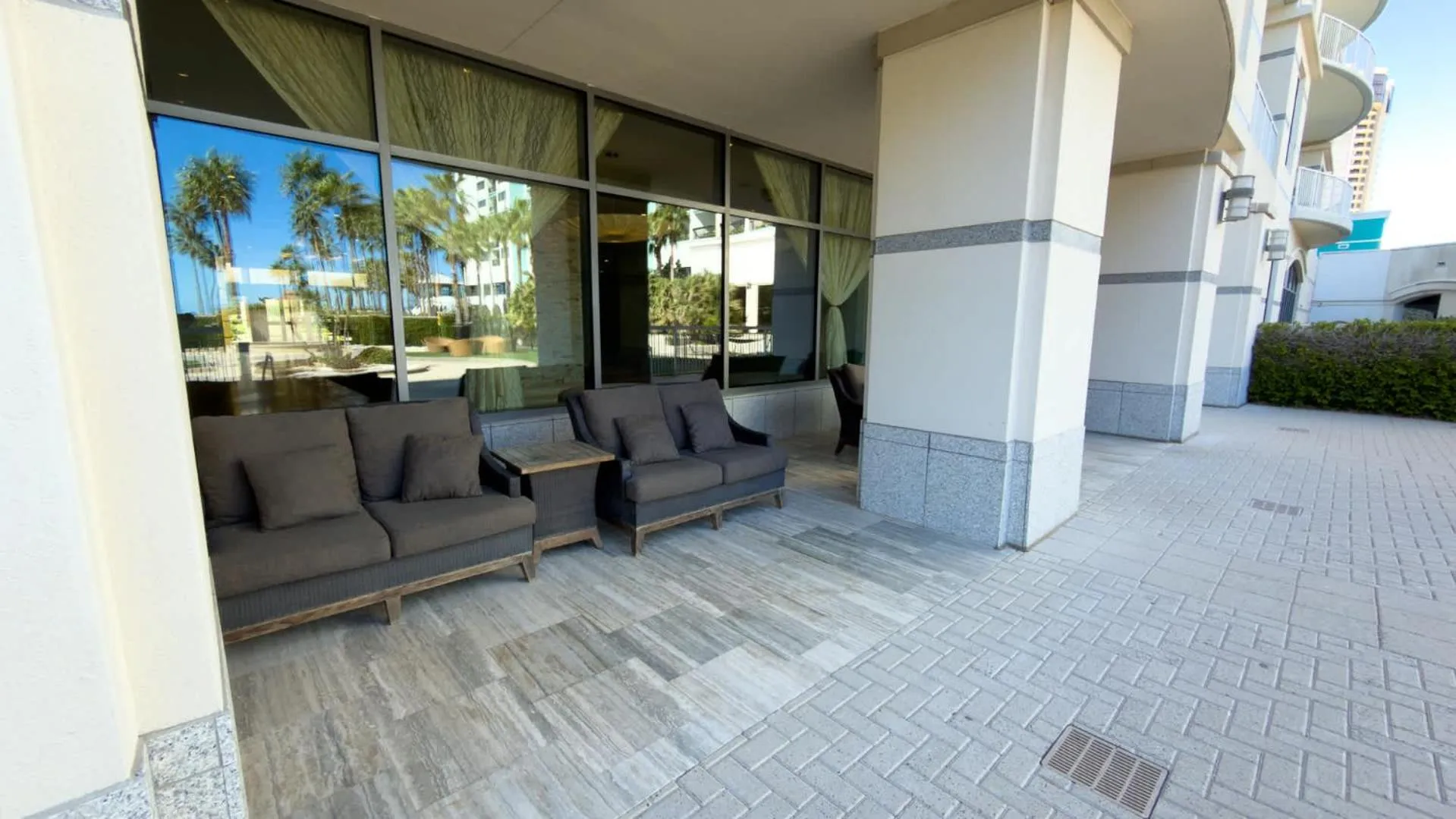 Living room in Sapphire 1706