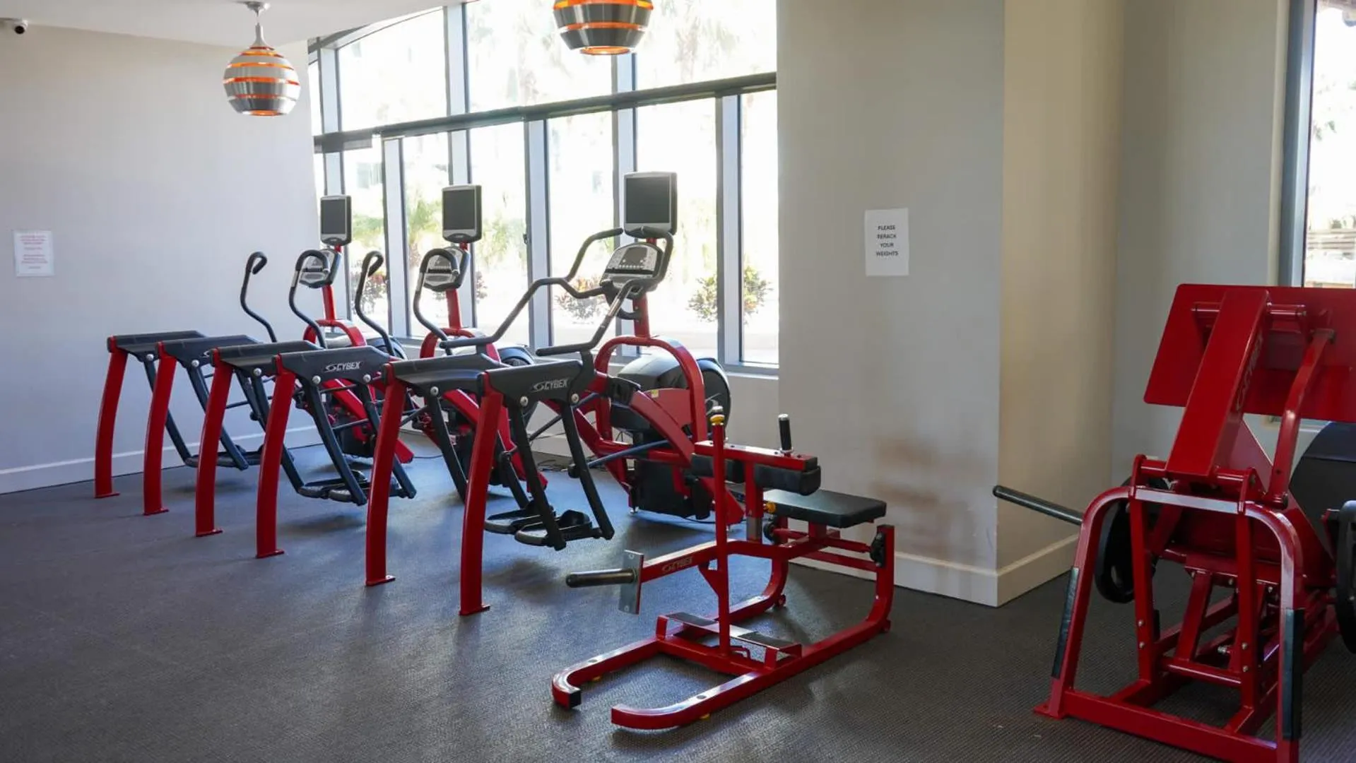 Fitness centre/facilities in Sapphire 1706