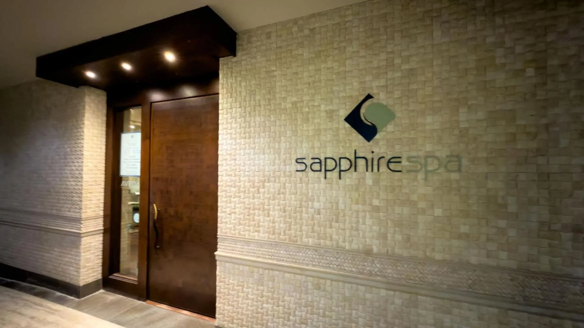 Property building in Sapphire 1706