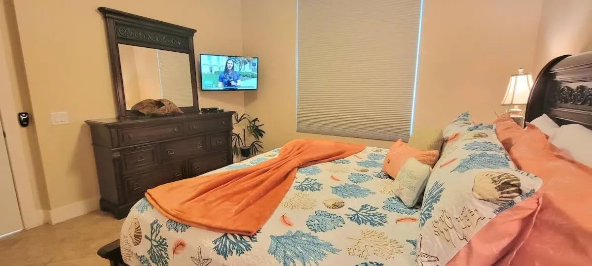 Bed in Sapphire 1706