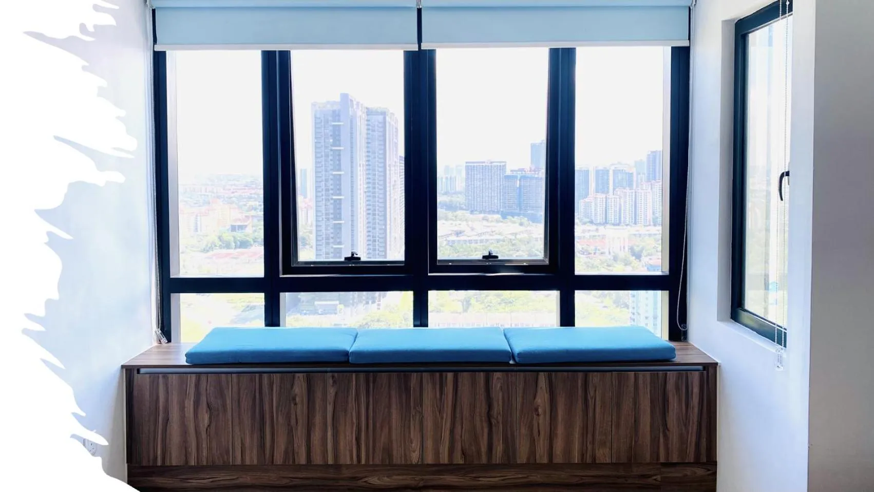 Photo of the whole room, Bed in Pavilion Bukit Jalil Revo@Aurora By D'Summer91 28A