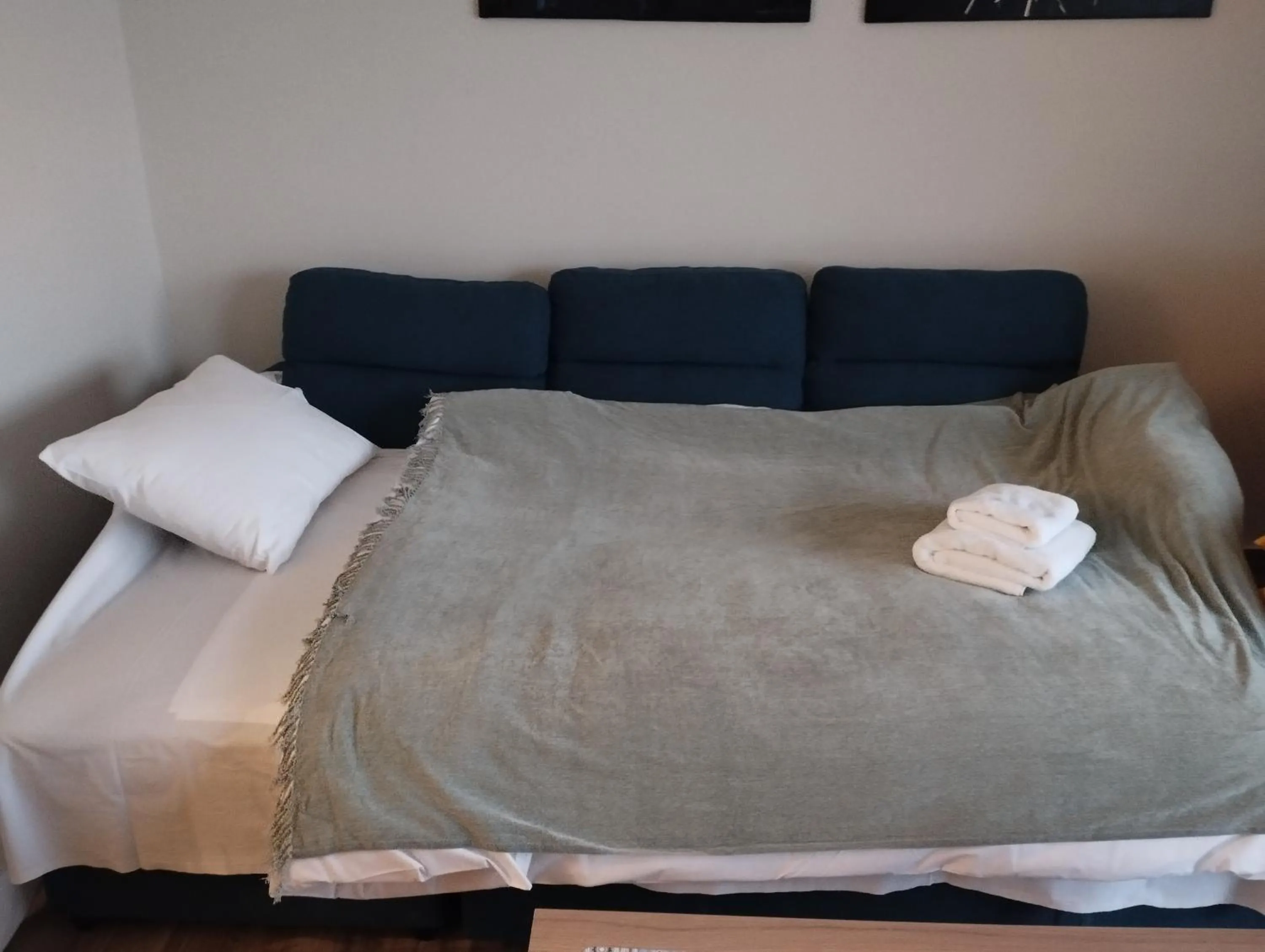 Bed in Agnes apartment Filopappou