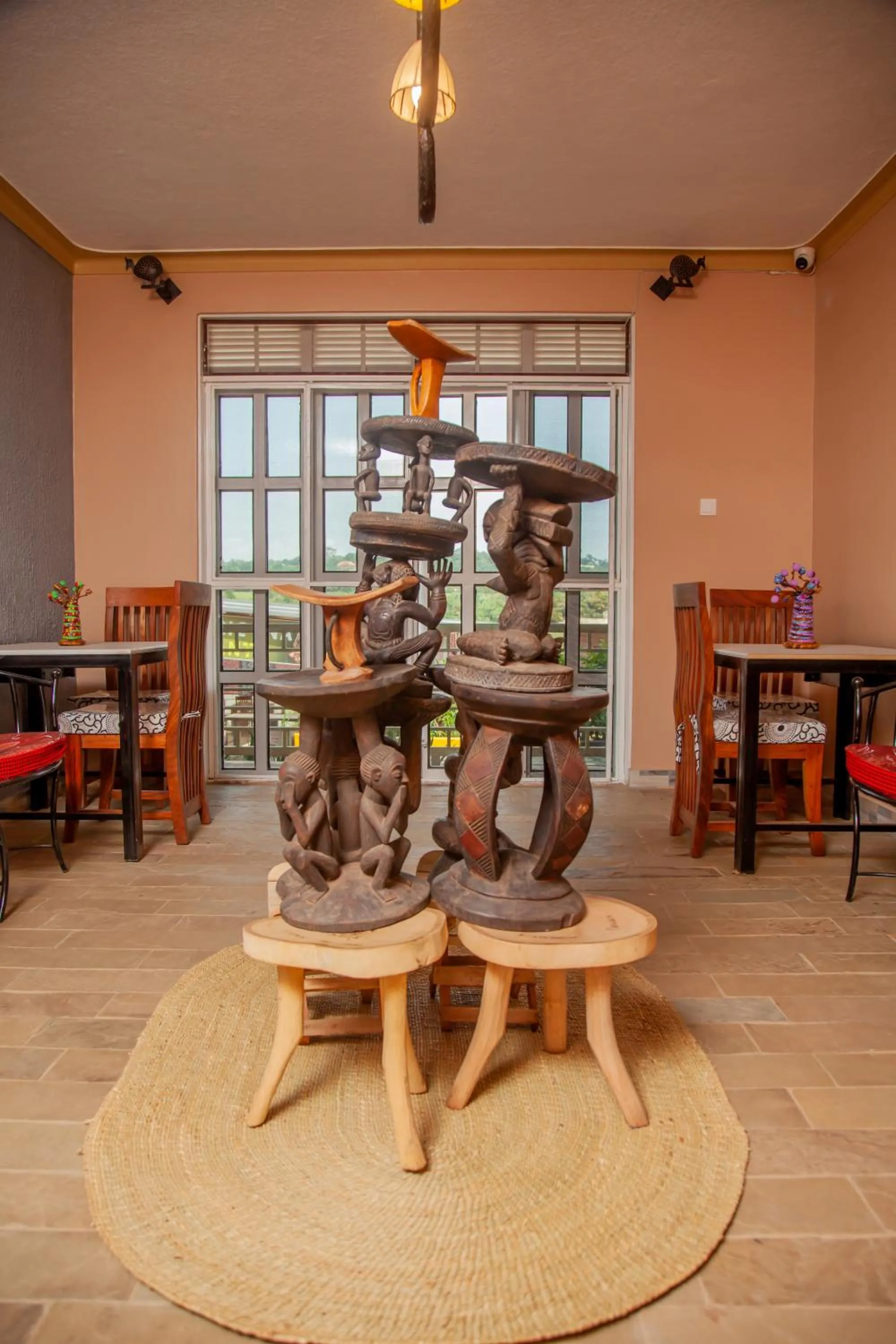 Communal lounge/ TV room in JET VILLAS ENTEBBE ( JVE )