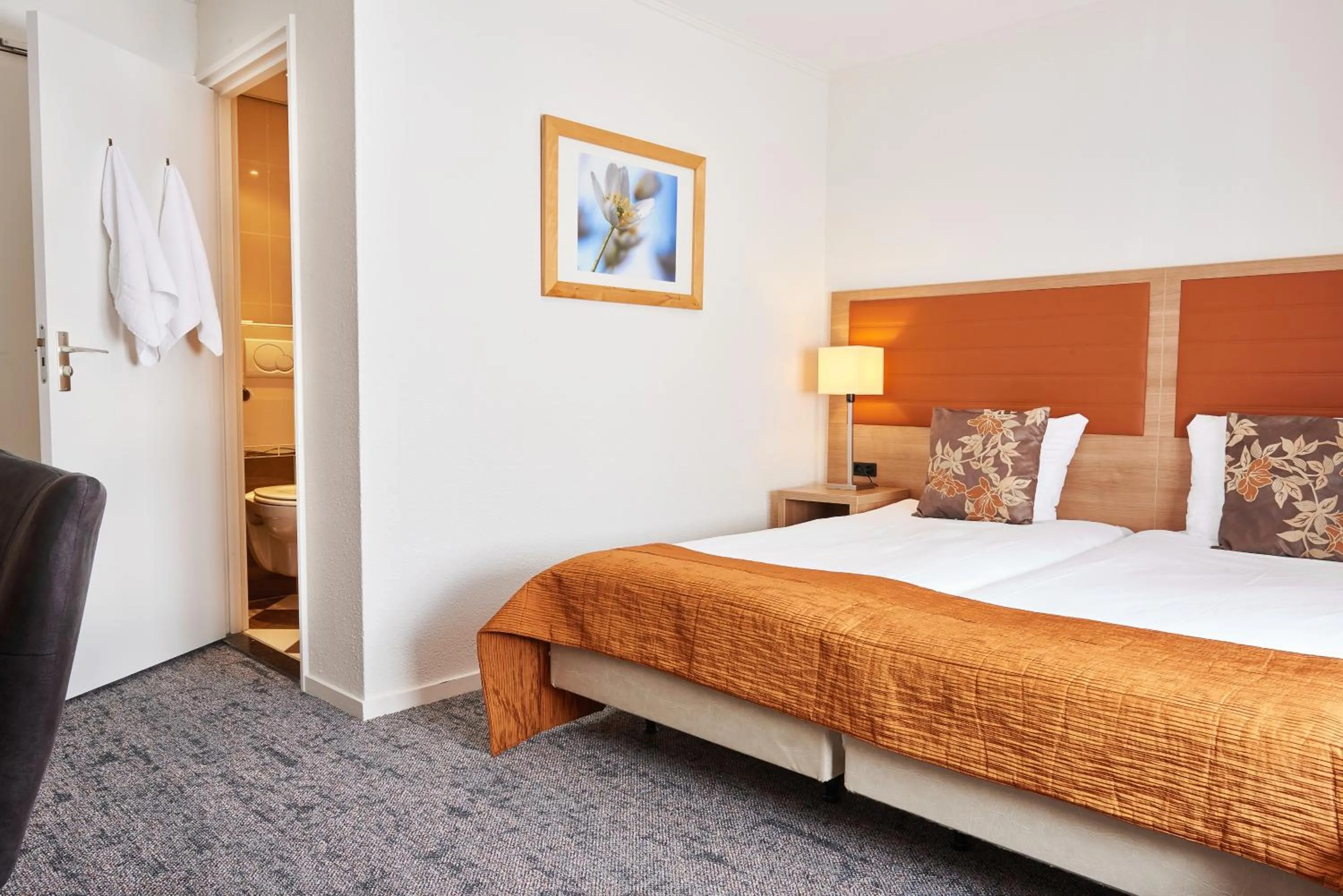 Photo of the whole room, Bed in Hotel 't Kruisselt