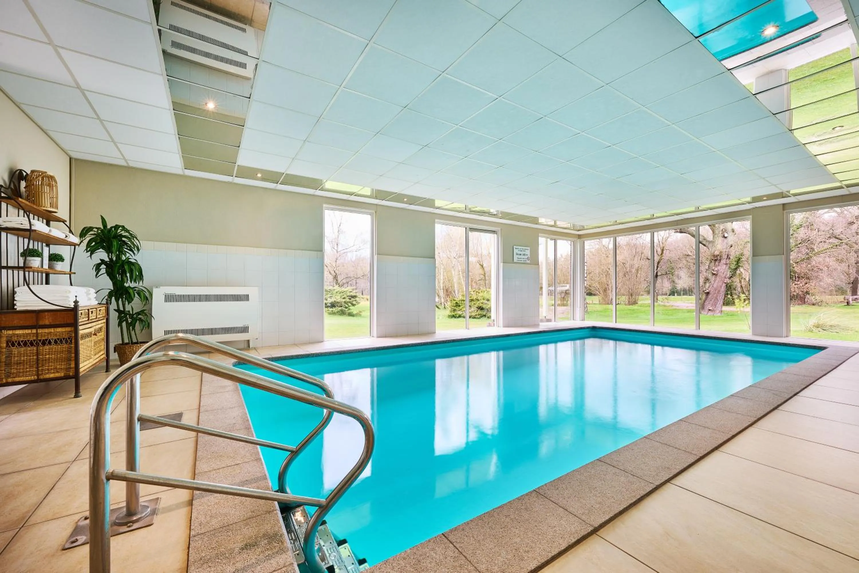 Swimming pool in Hotel 't Kruisselt