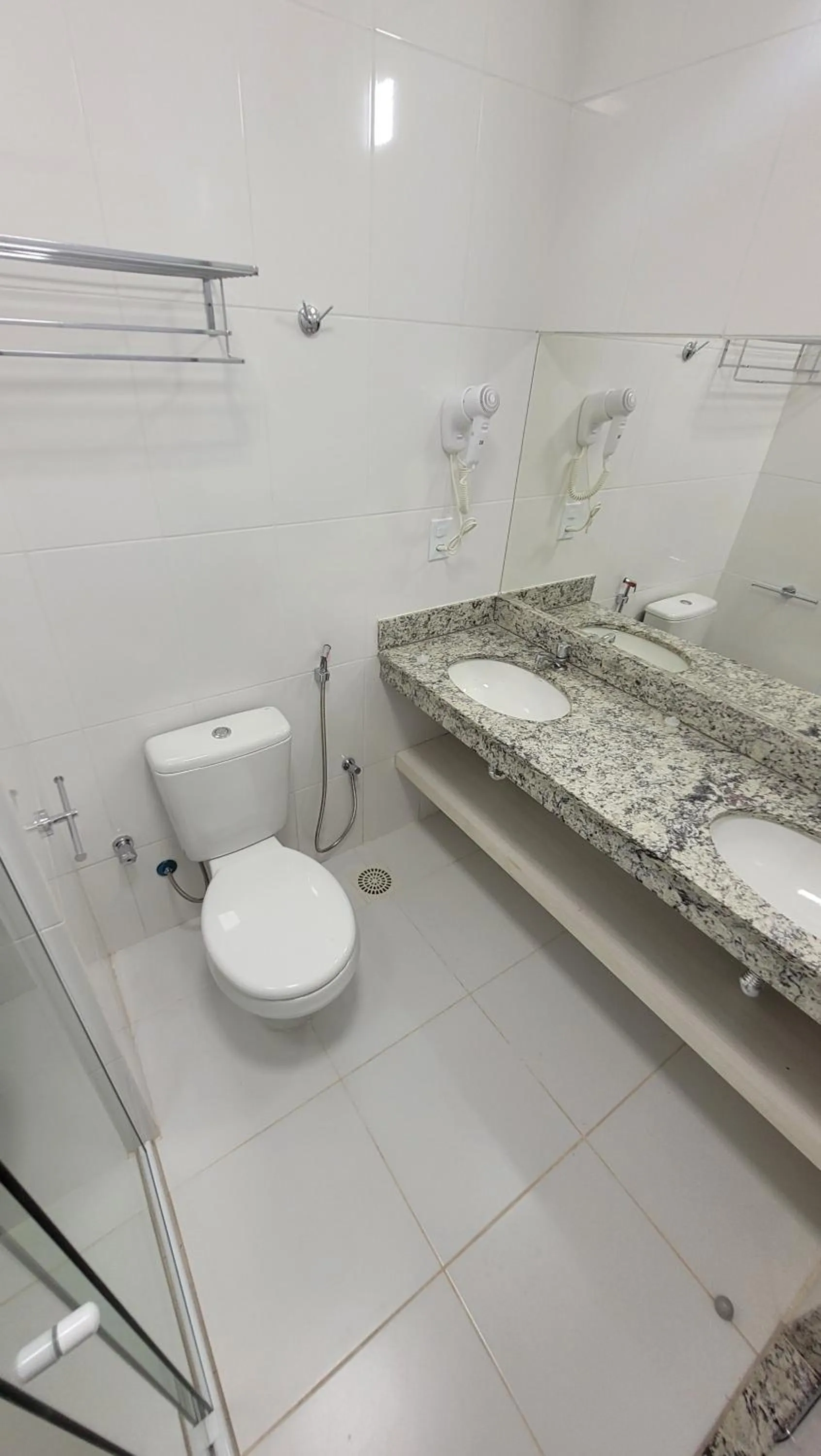 Bathroom in Spazzio Diroma Hospedagem com acesso gratuito no Acqua Park