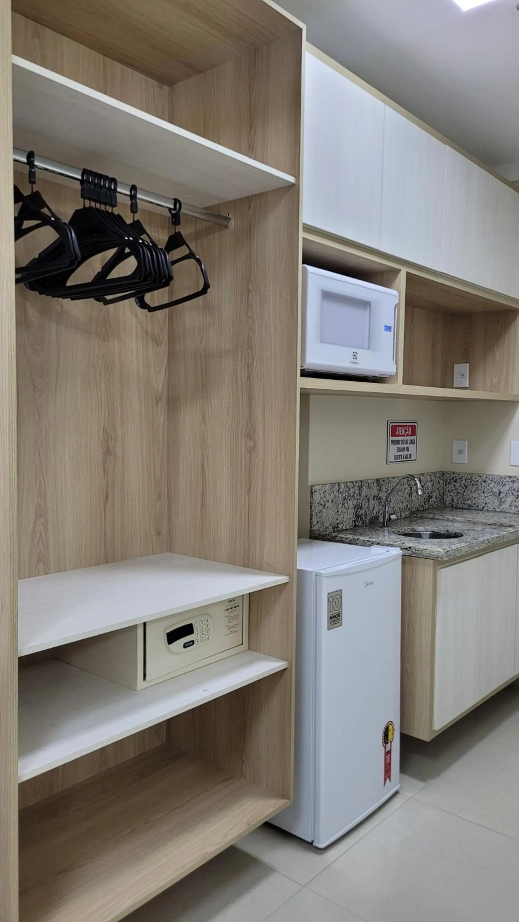 Kitchen or kitchenette in Spazzio Diroma Hospedagem com acesso gratuito no Acqua Park