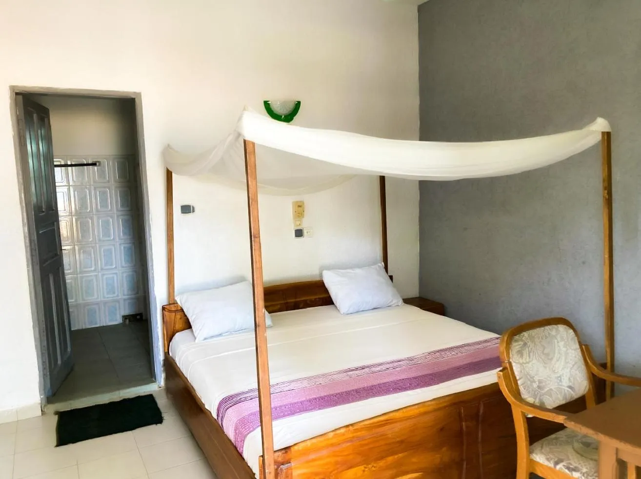 Photo of the whole room in Hotel Bel Azur Grand-Popo