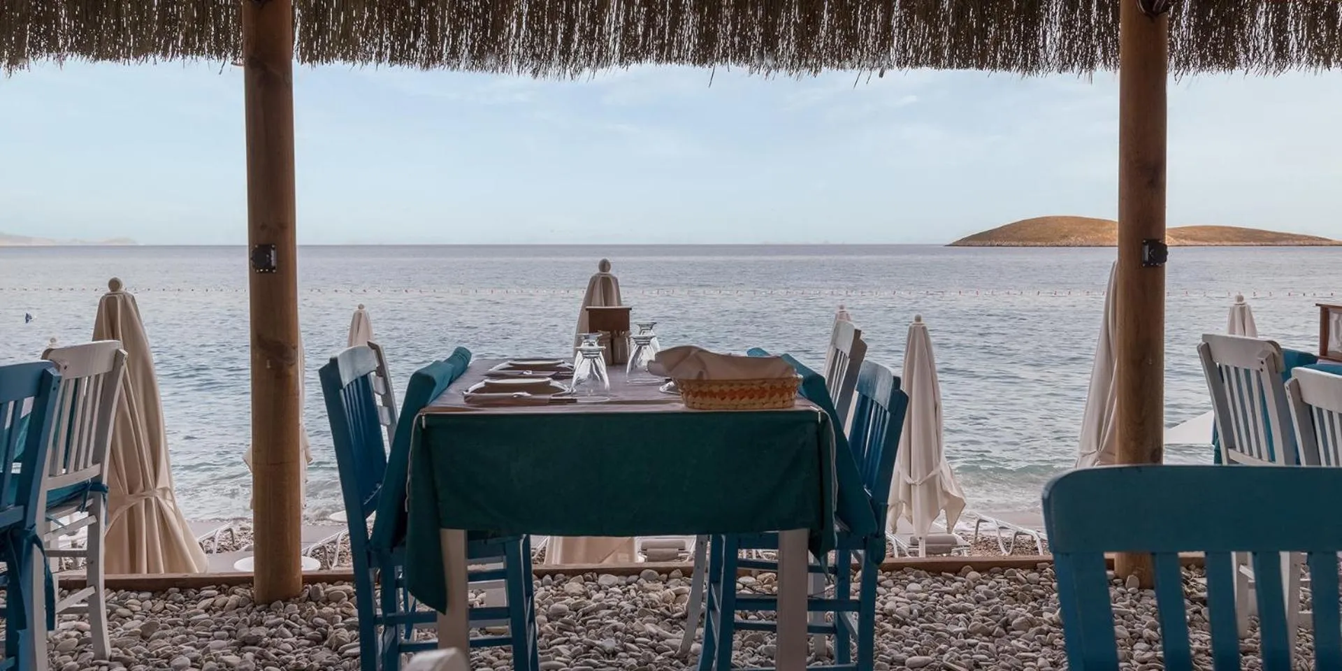 Restaurant/places to eat in Avlu Otel Palamutbükü