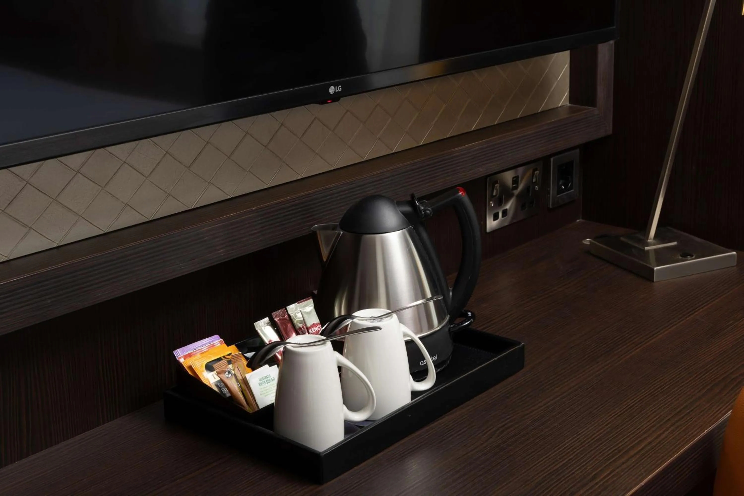 Bedroom in DoubleTree by Hilton London - Hyde Park