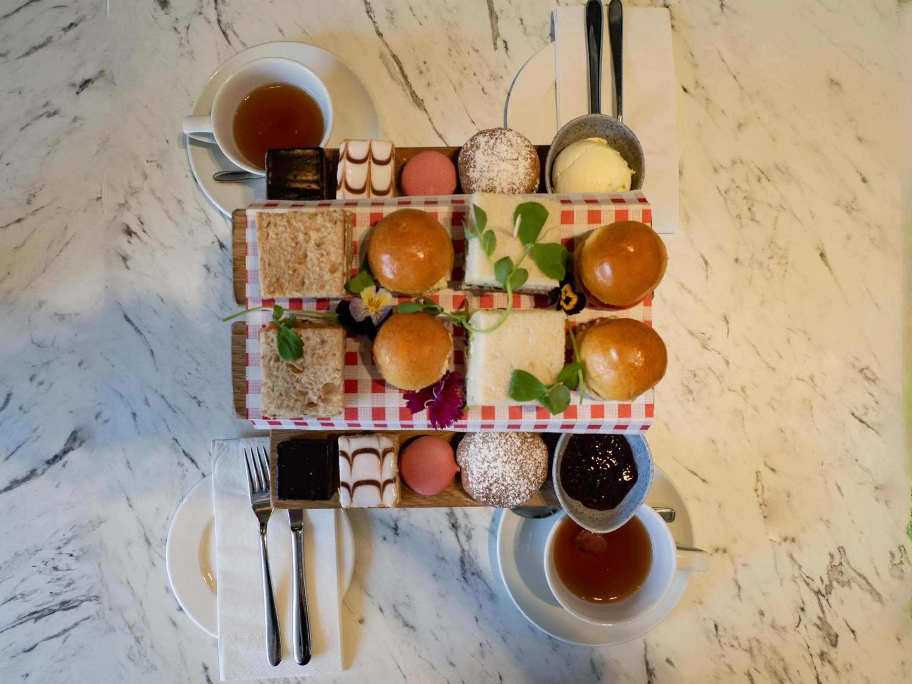 Restaurant/places to eat in DoubleTree by Hilton London - Hyde Park