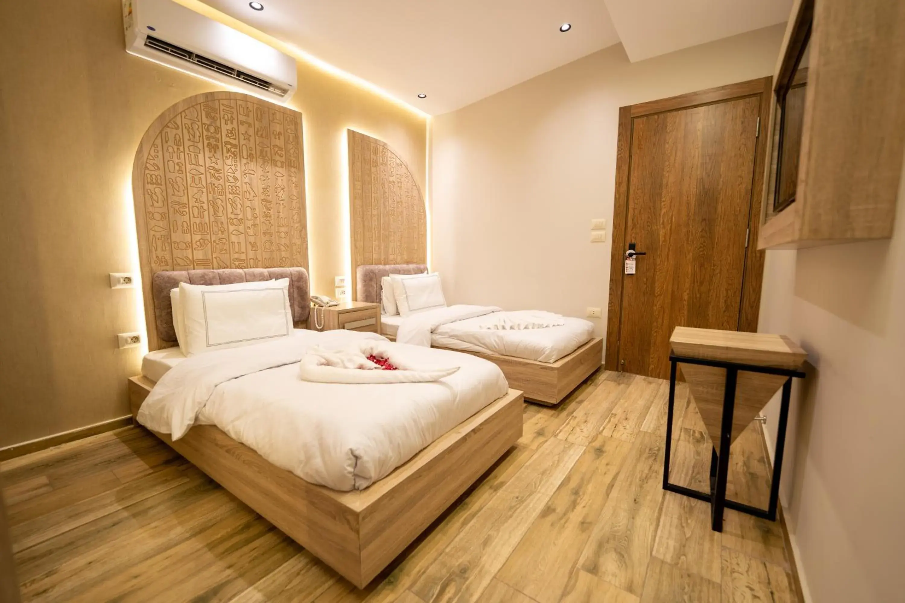 Deluxe Double or Twin Room with Balcony in Royal Great Pyramid INN Deluxe Double or Twin Room with Balcony in Royal Great Pyramid INN