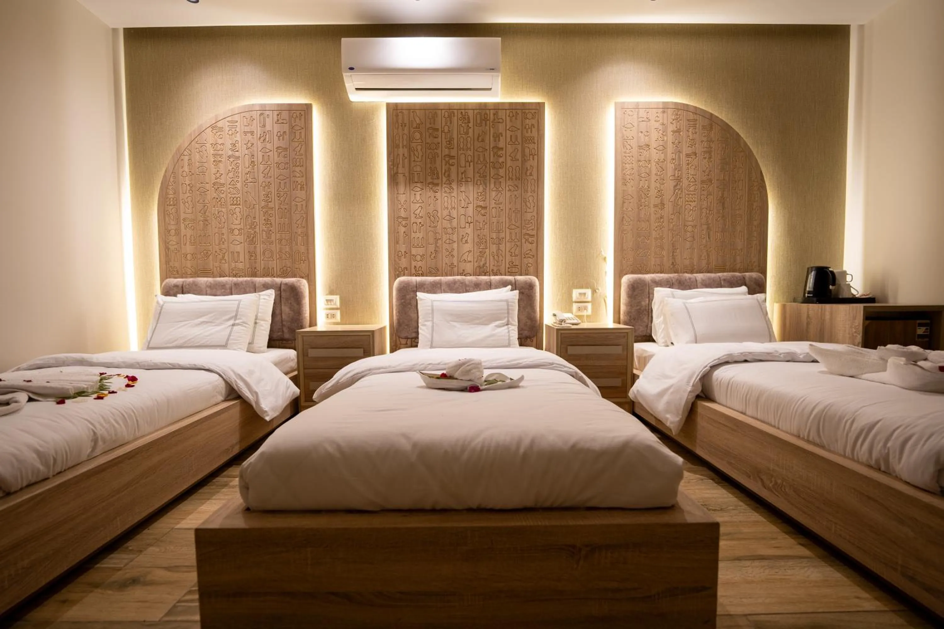 Bedroom, Bed in Royal Great Pyramid INN