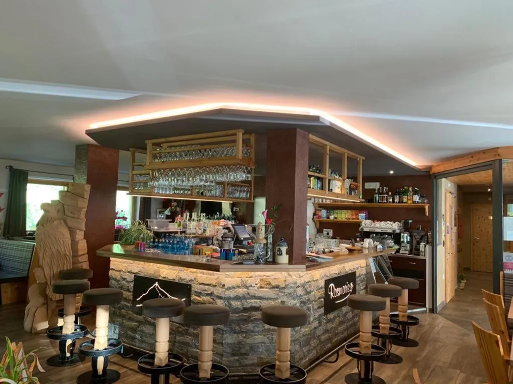 Restaurant/places to eat in Hotel Restaurant Rosmarie