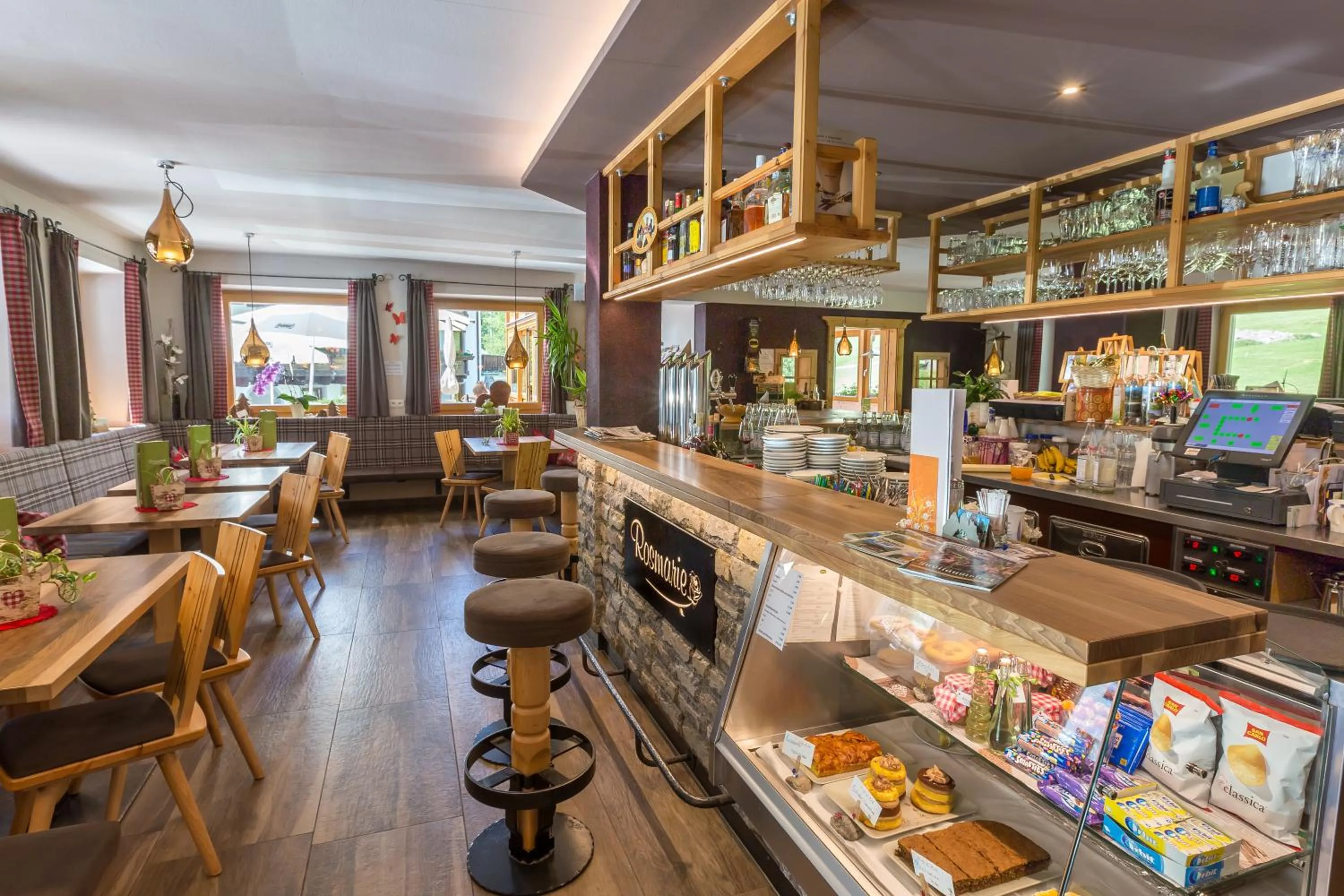 Lounge or bar in Hotel Restaurant Rosmarie