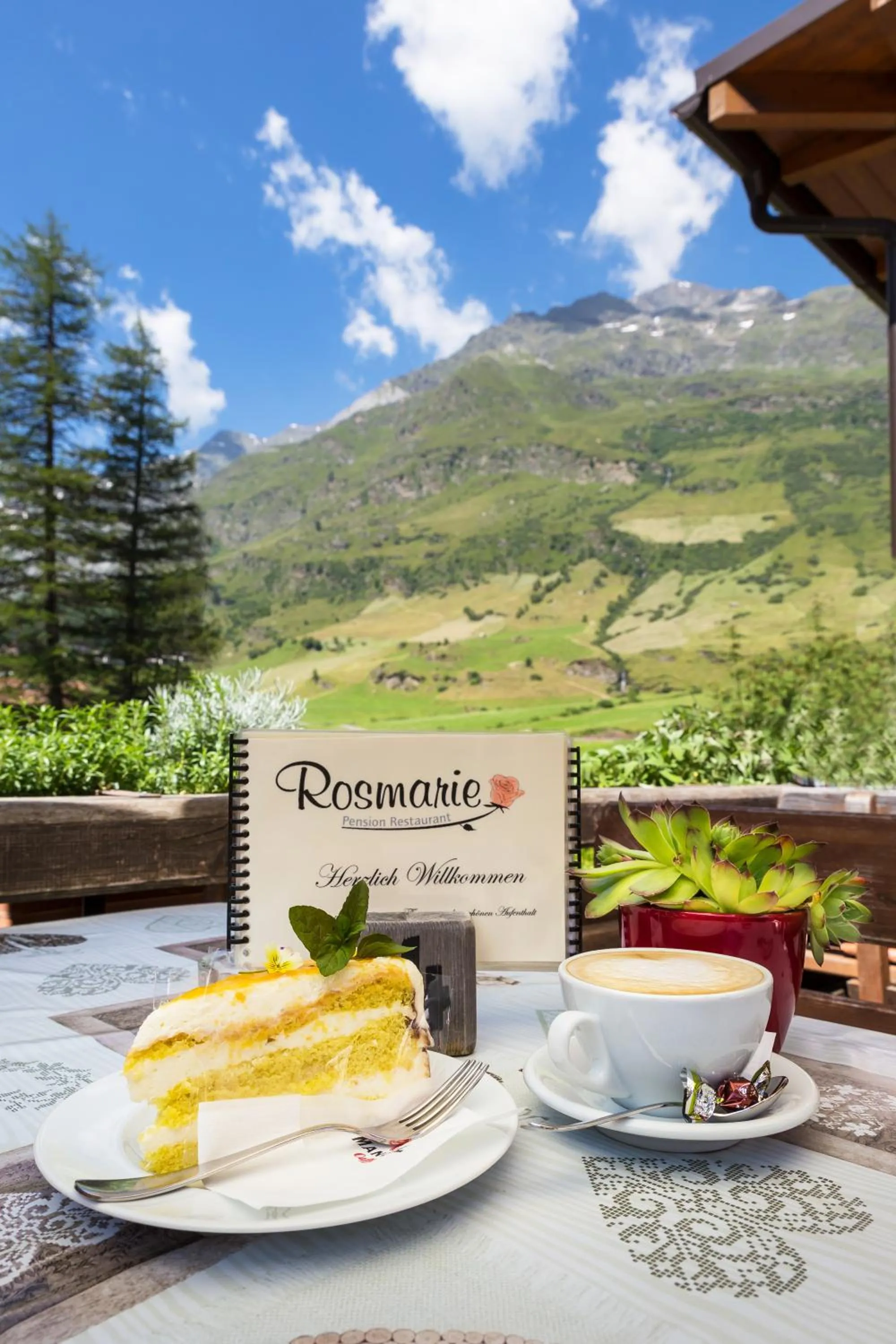 Restaurant/places to eat in Hotel Restaurant Rosmarie