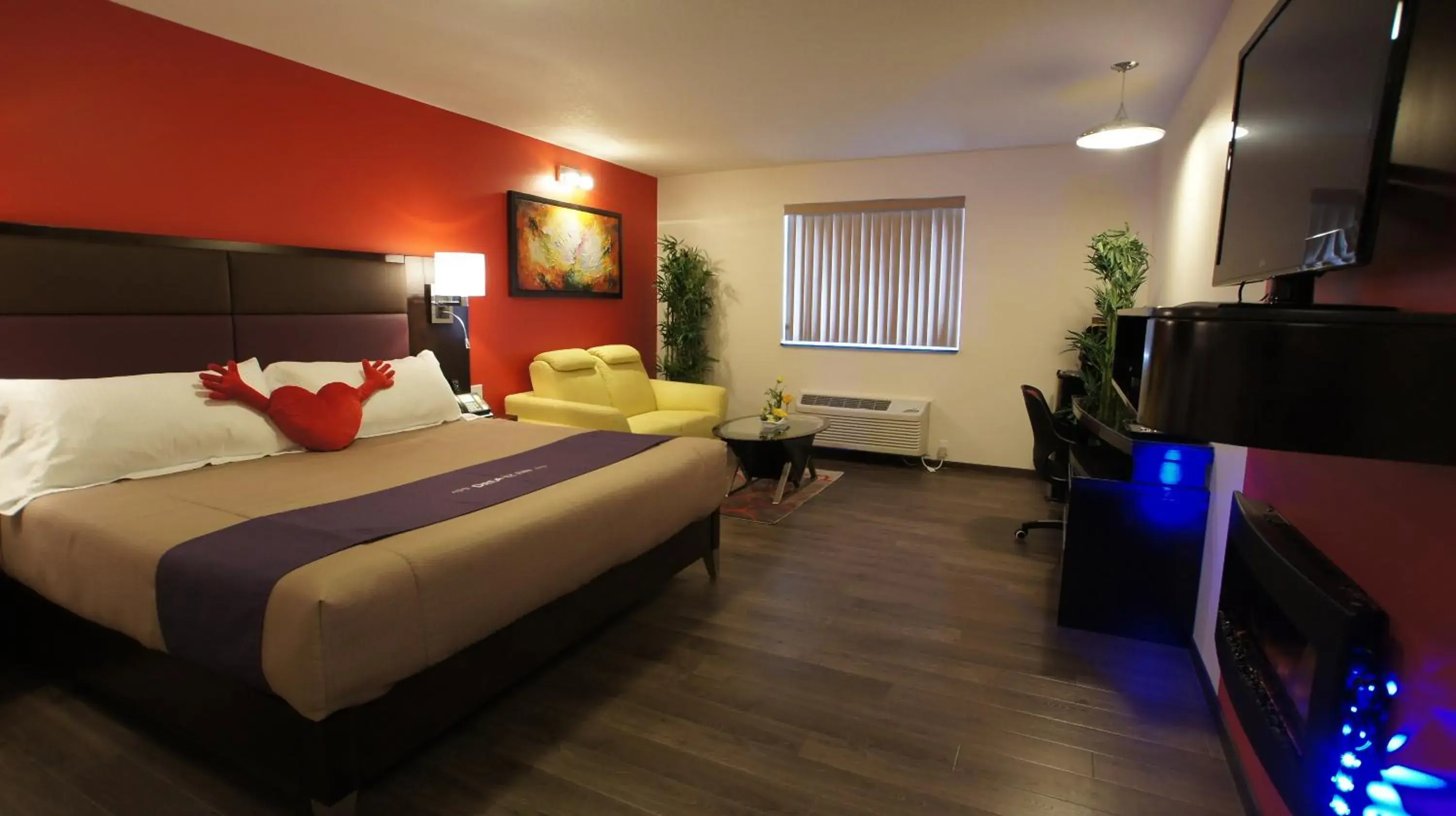 Deluxe Suite with Spa Bath in Dreamz Inn Deluxe Suite with Spa Bath in Dreamz Inn