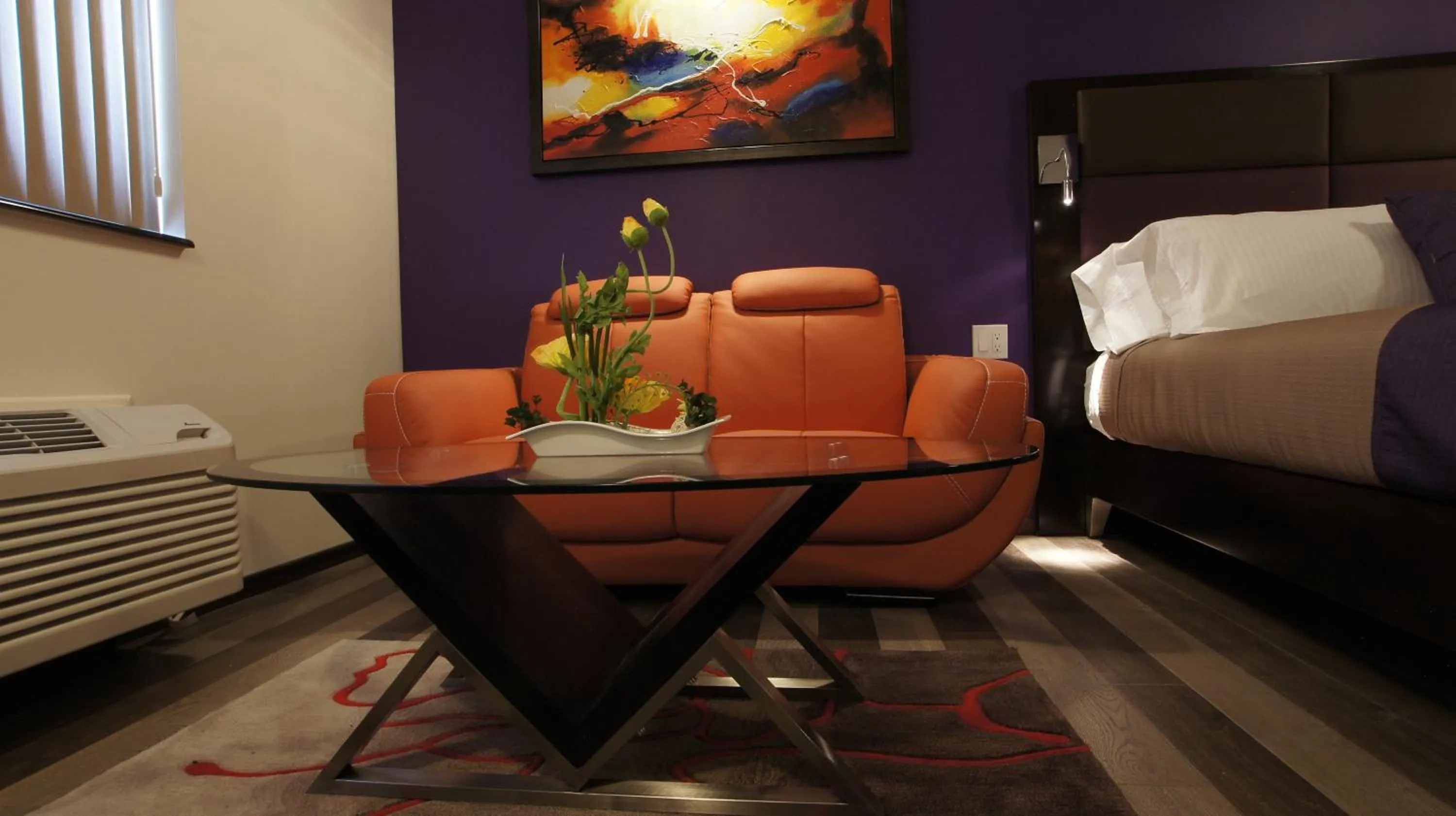 Seating area, Bed in Dreamz Inn