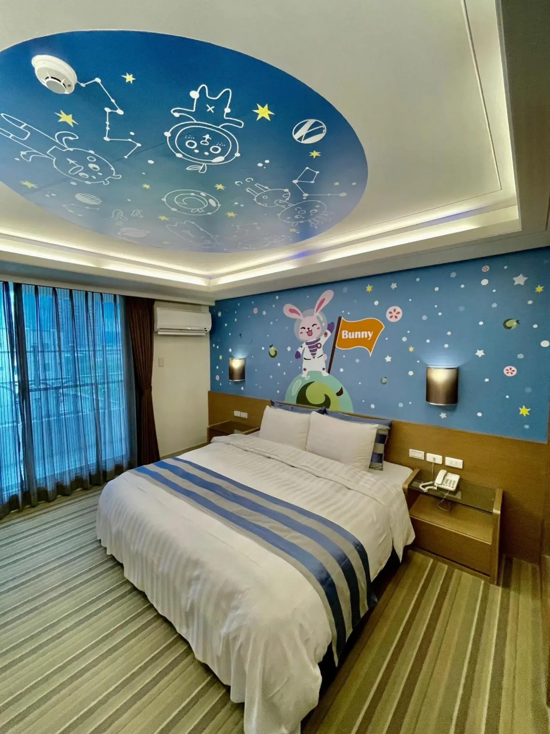 Bed in Morn Sun Hotel彰化縣旅館074號 Bed in Morn Sun Hotel彰化縣旅館074號