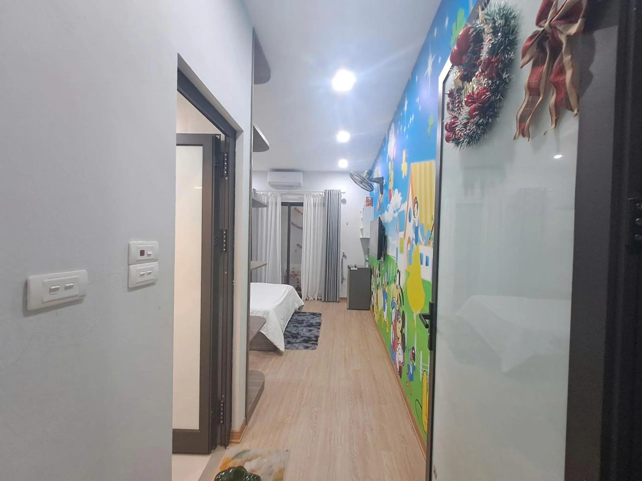 Photo of the whole room, Bed in Blue Homestay Cau Giay