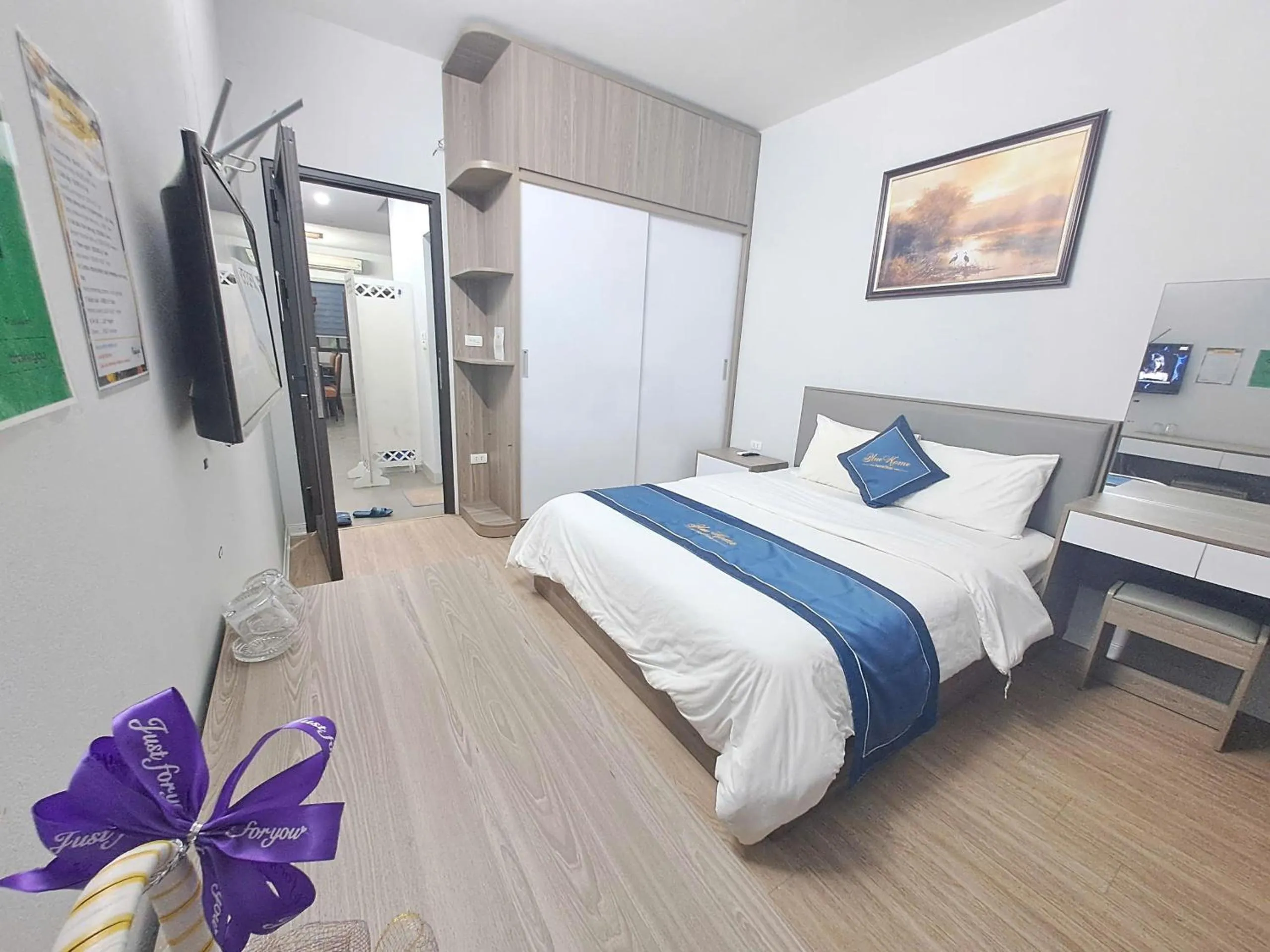 Bed in Blue Homestay Cau Giay