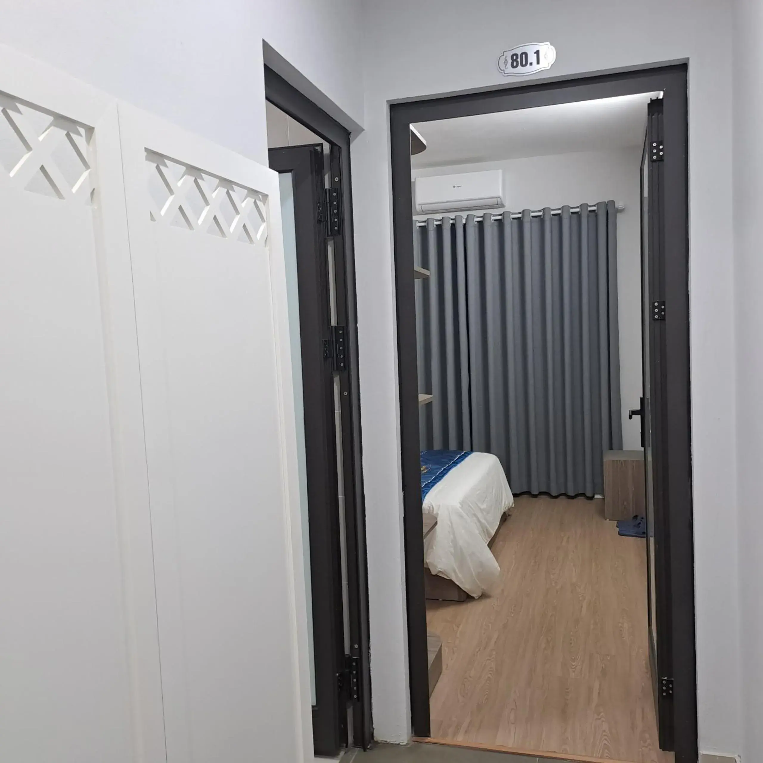 Standard King Room in Blue Home Homestay Ha Noi Standard King Room in Blue Home Homestay Ha Noi