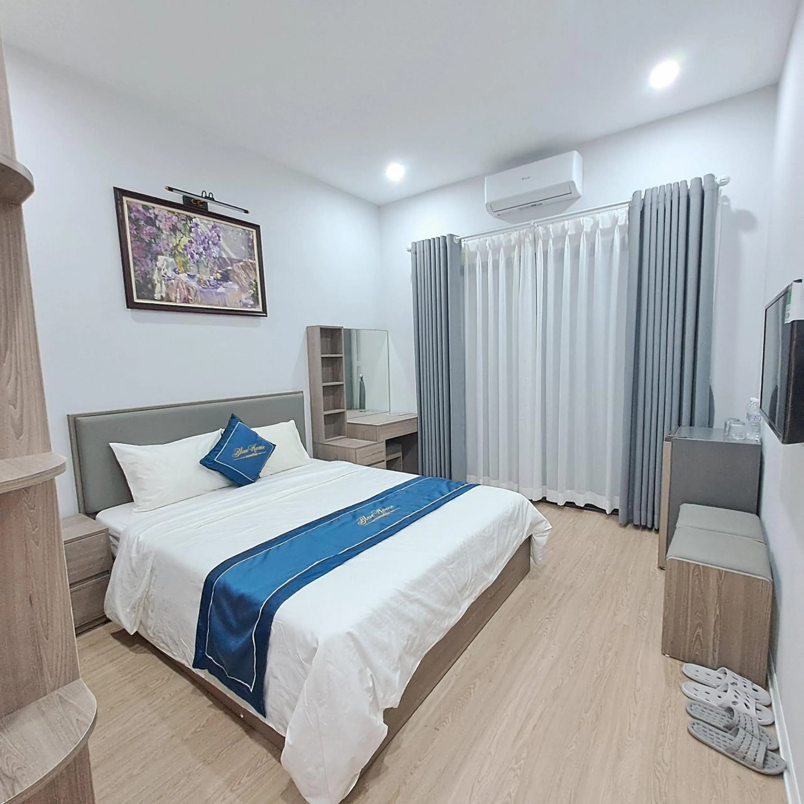 Bed in Blue Homestay Cau Giay