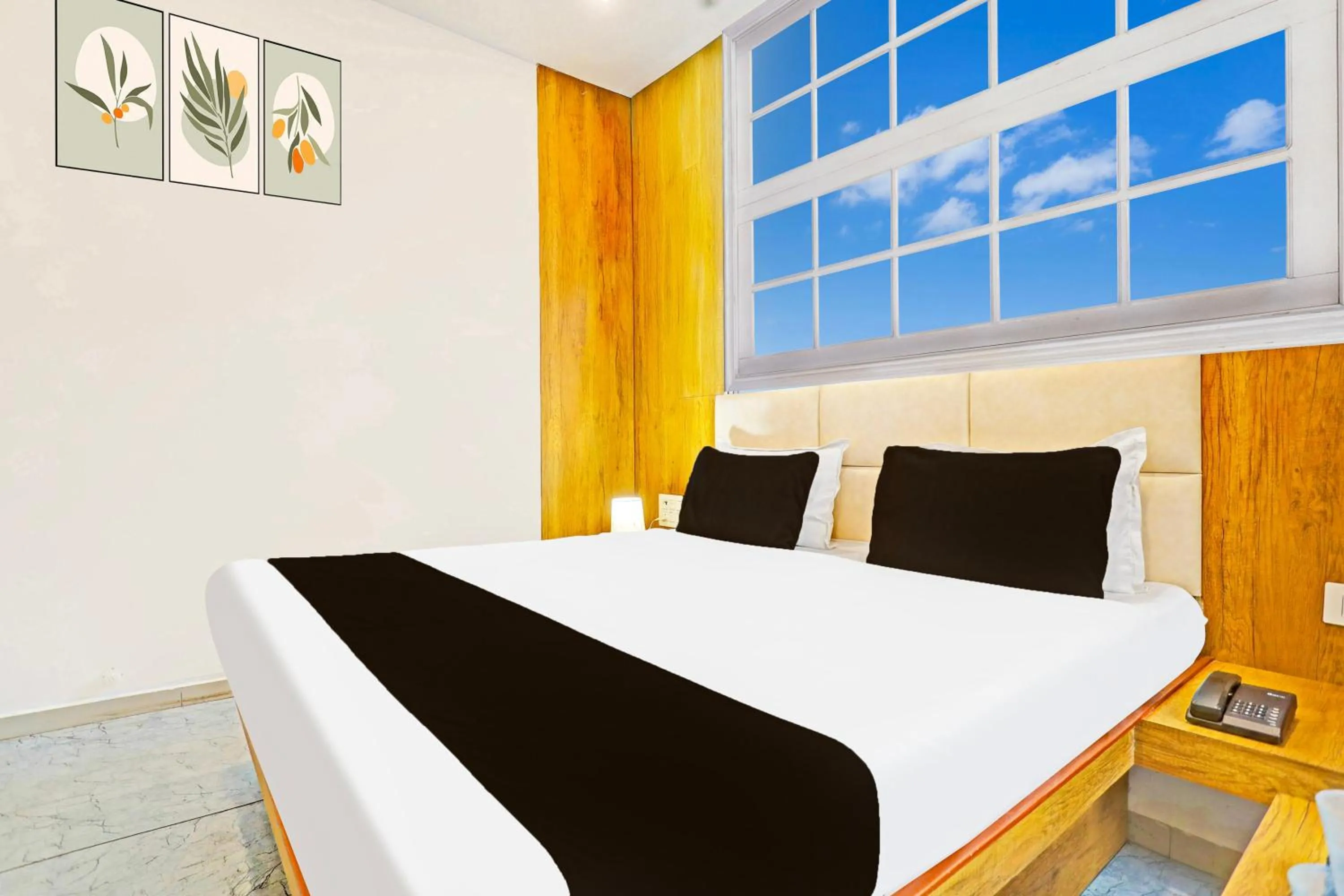 Bedroom, Bed in Collection O Adajan Formerly Hotel Western Inn
