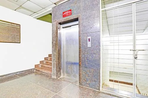 Collection O Adajan Formerly Hotel Western Inn