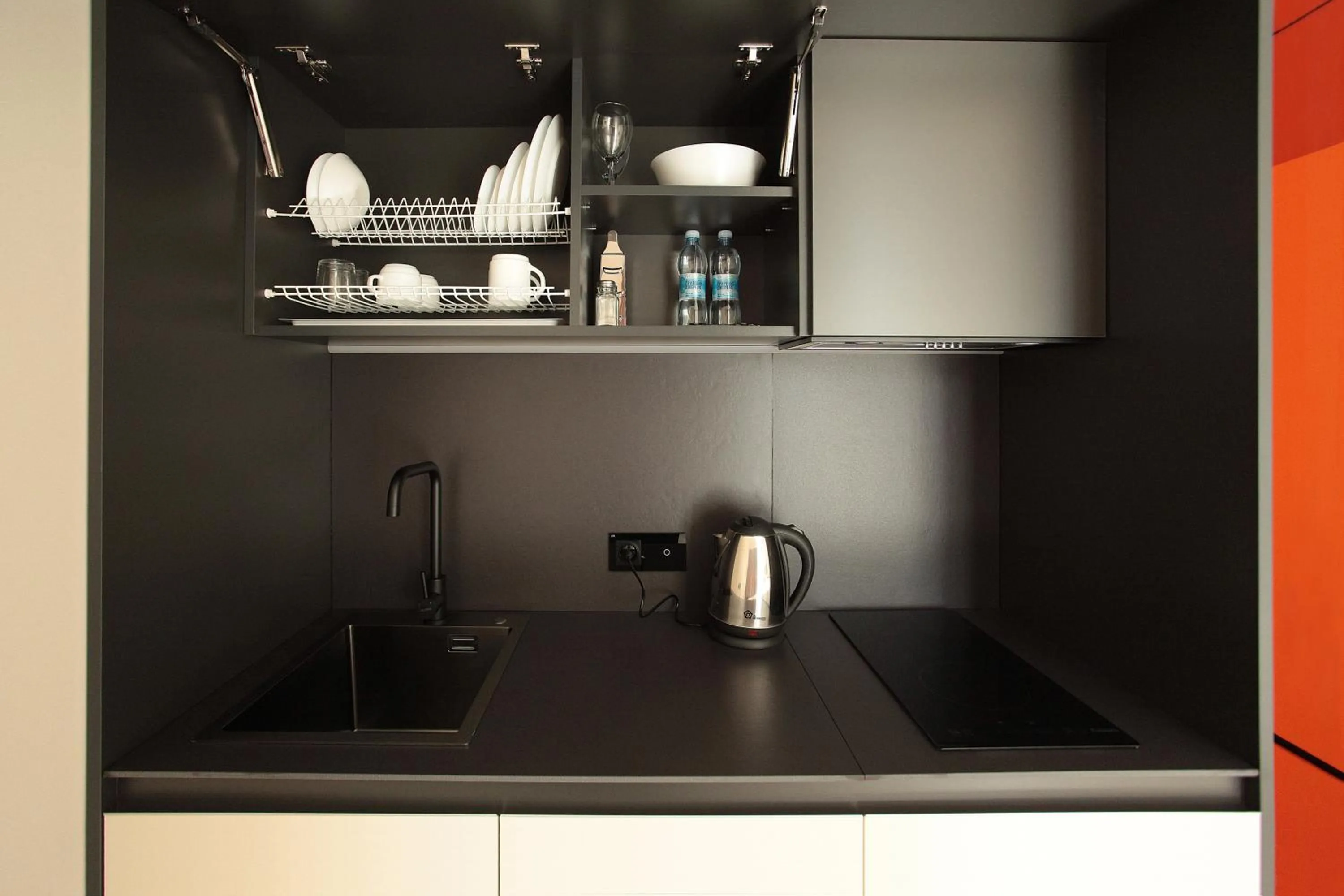 Coffee/tea facilities in Ultramarinn Hotel