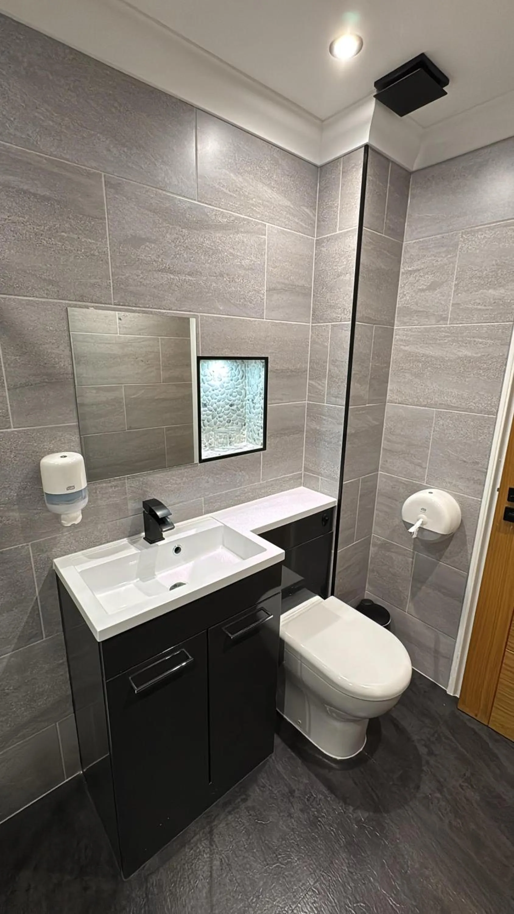 Bathroom in Hotel Celebrity Bournemouth East Cliff by Villare hotels