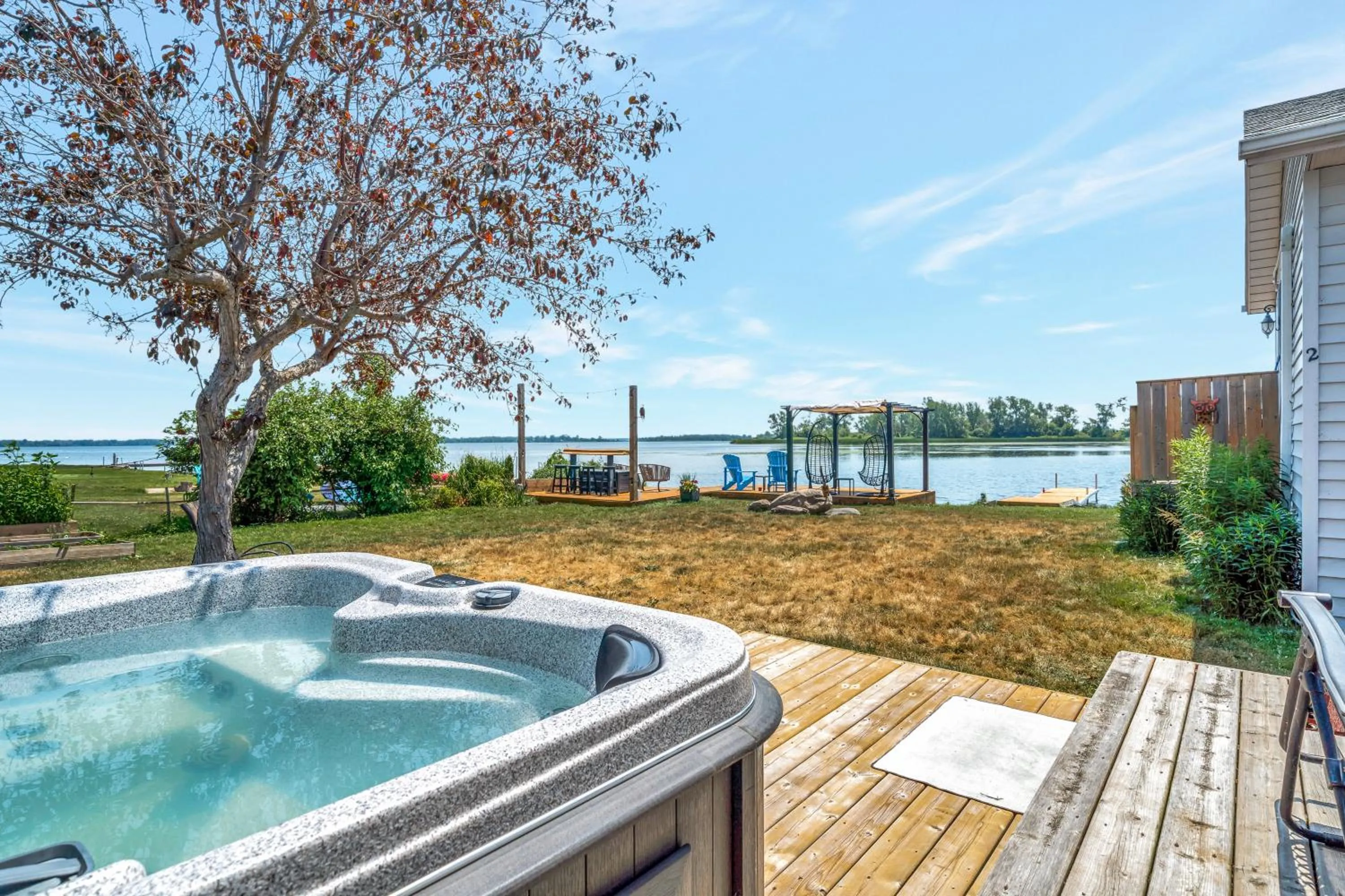 Hot Tub in The Birch