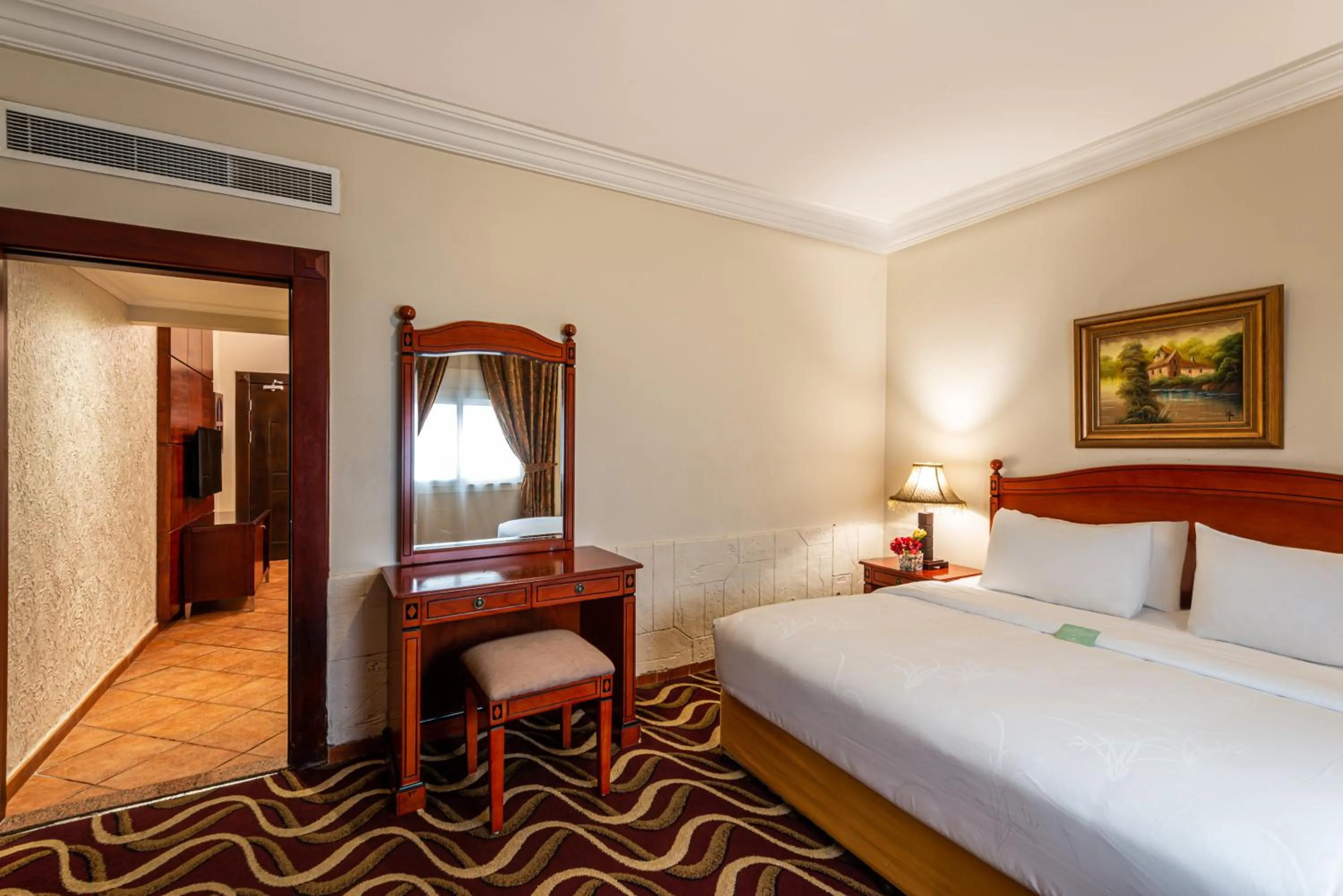 Photo of the whole room, Bed in Boudl Palestine Jeddah