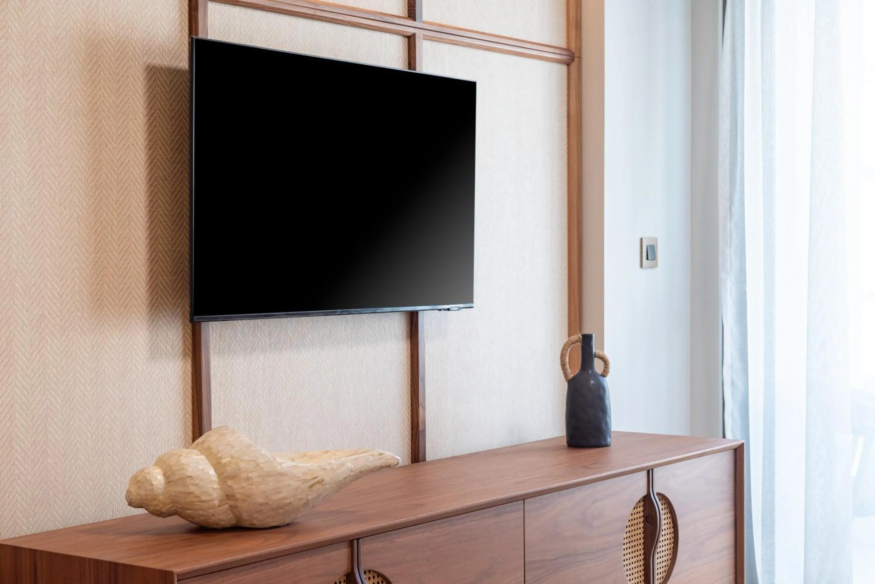 TV and multimedia in Porto Perla