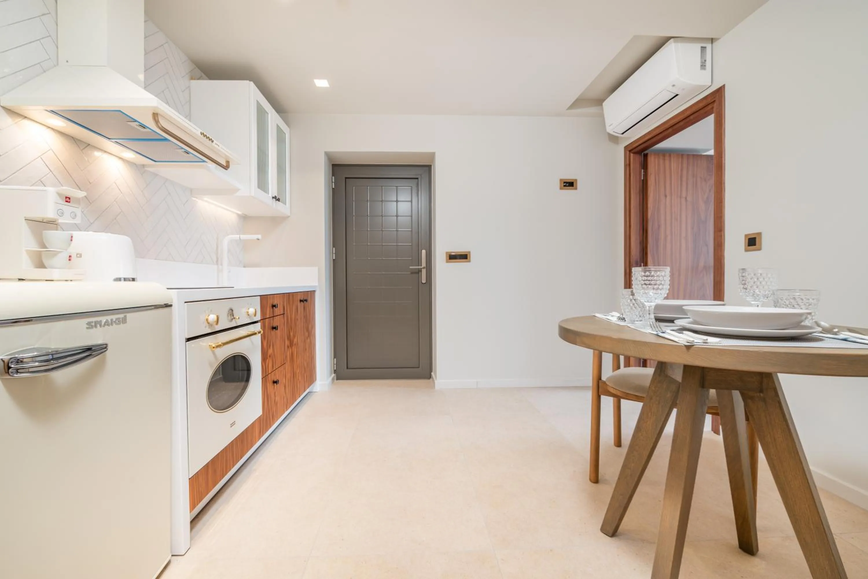 Kitchen or kitchenette in Porto Perla