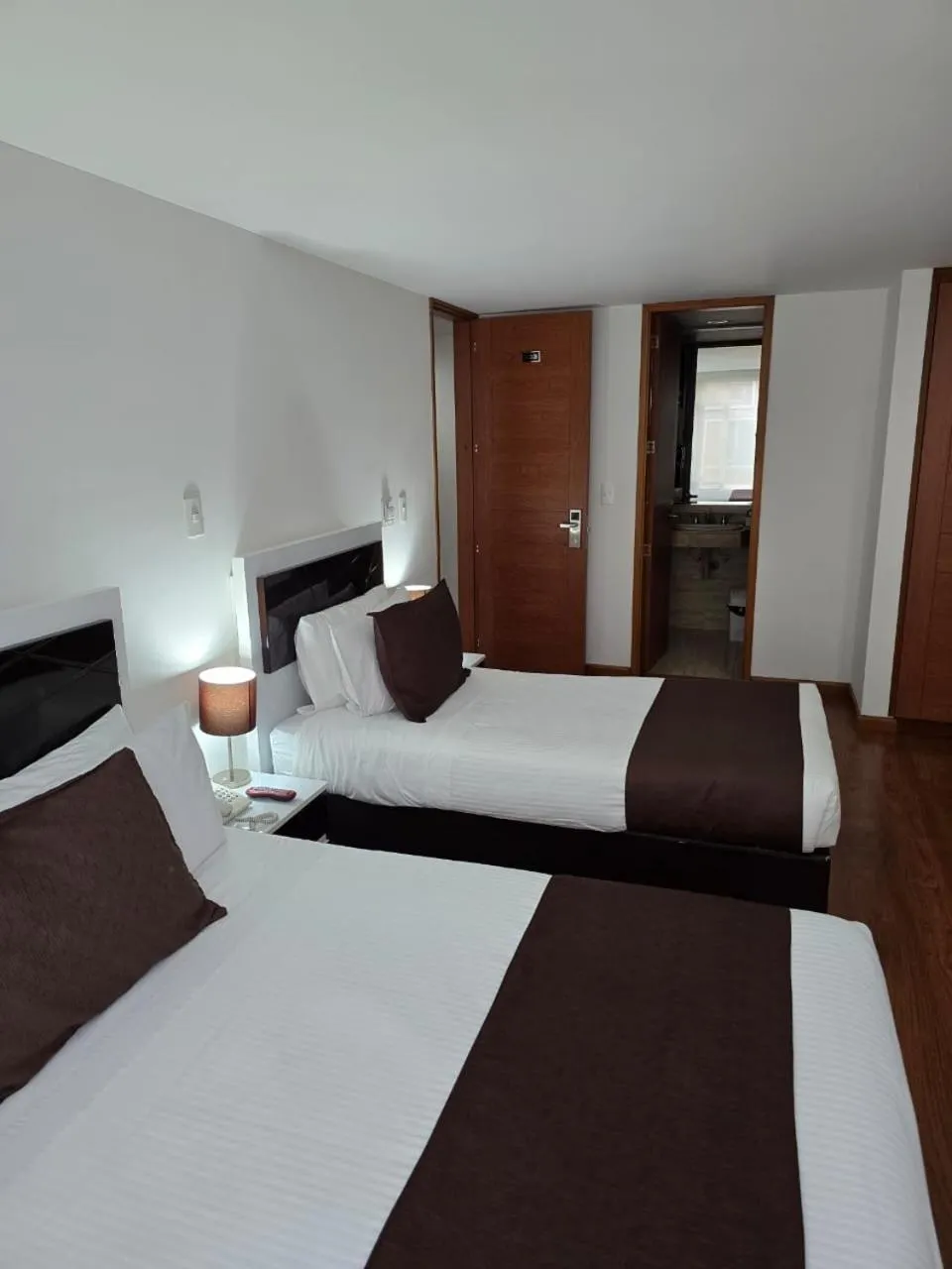 Bed in Hotel Castellana 100 Bogota By Hoteles Confort 80