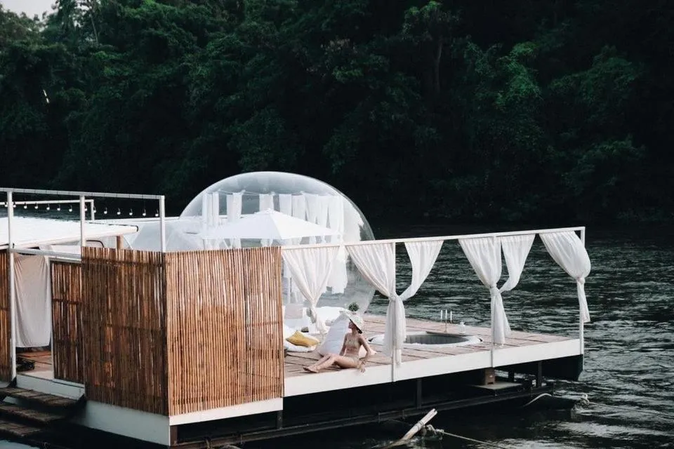 The Three Bubble Houses