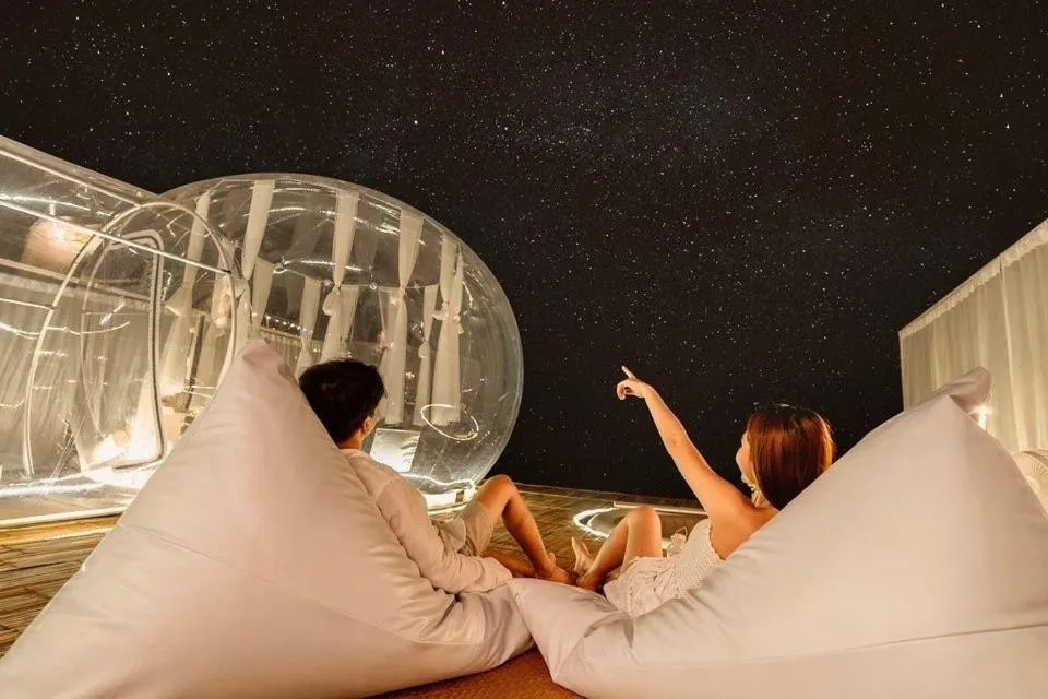 The Three Bubble Houses