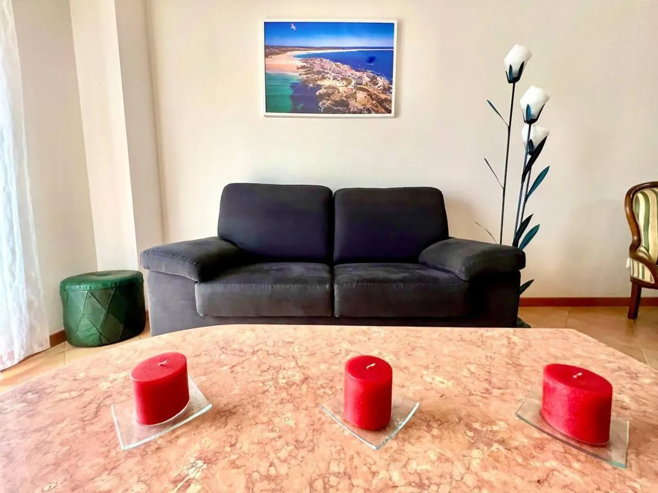 Apartamento T2 com vista panorâmica sobre a costa