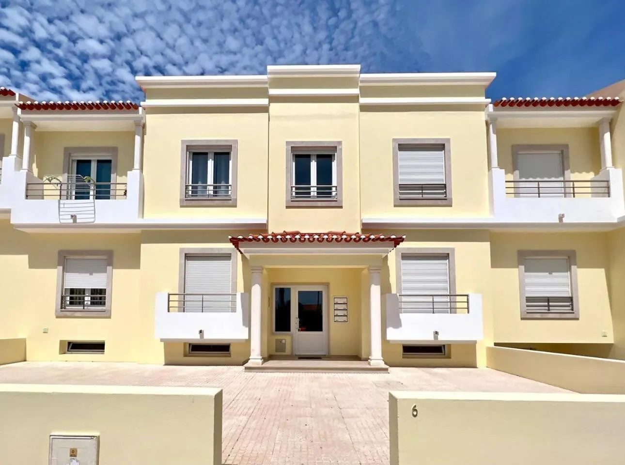 Apartamento T2 com vista panorâmica sobre a costa