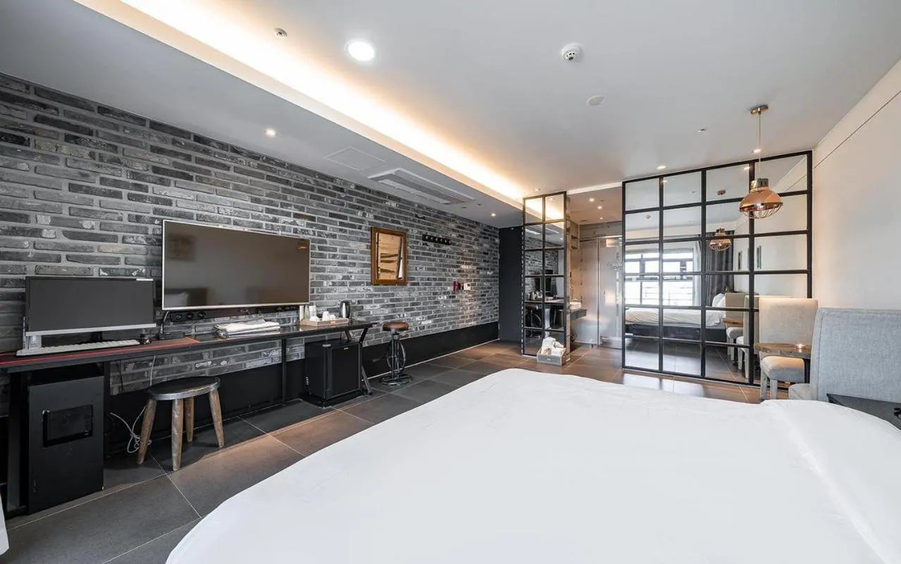 Bed in Ulsan Samsan Pandora Hotel