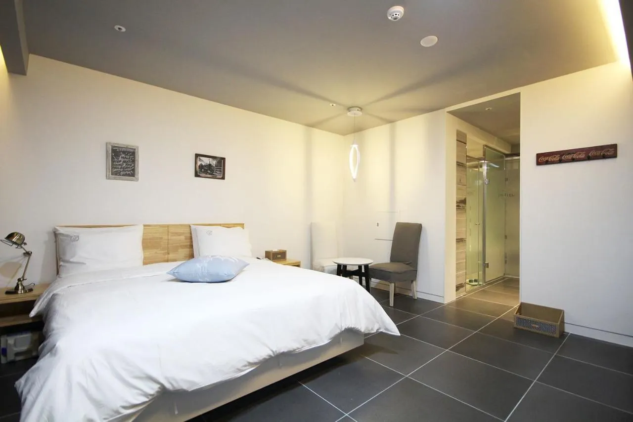 Bed in Ulsan Samsan Pandora Hotel