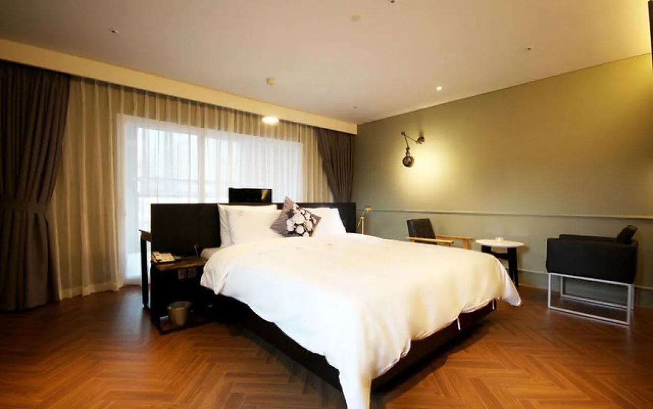 Bed in Ulsan Samsan Pandora Hotel