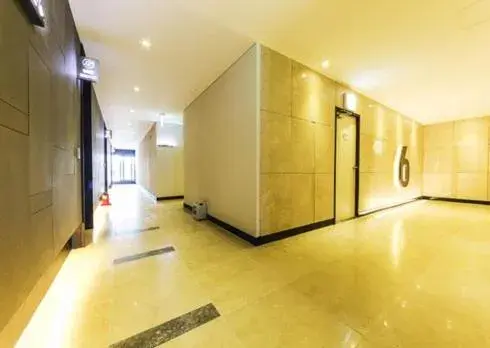 Property building in Ulsan Samsan Pandora Hotel Property building in Ulsan Samsan Pandora Hotel