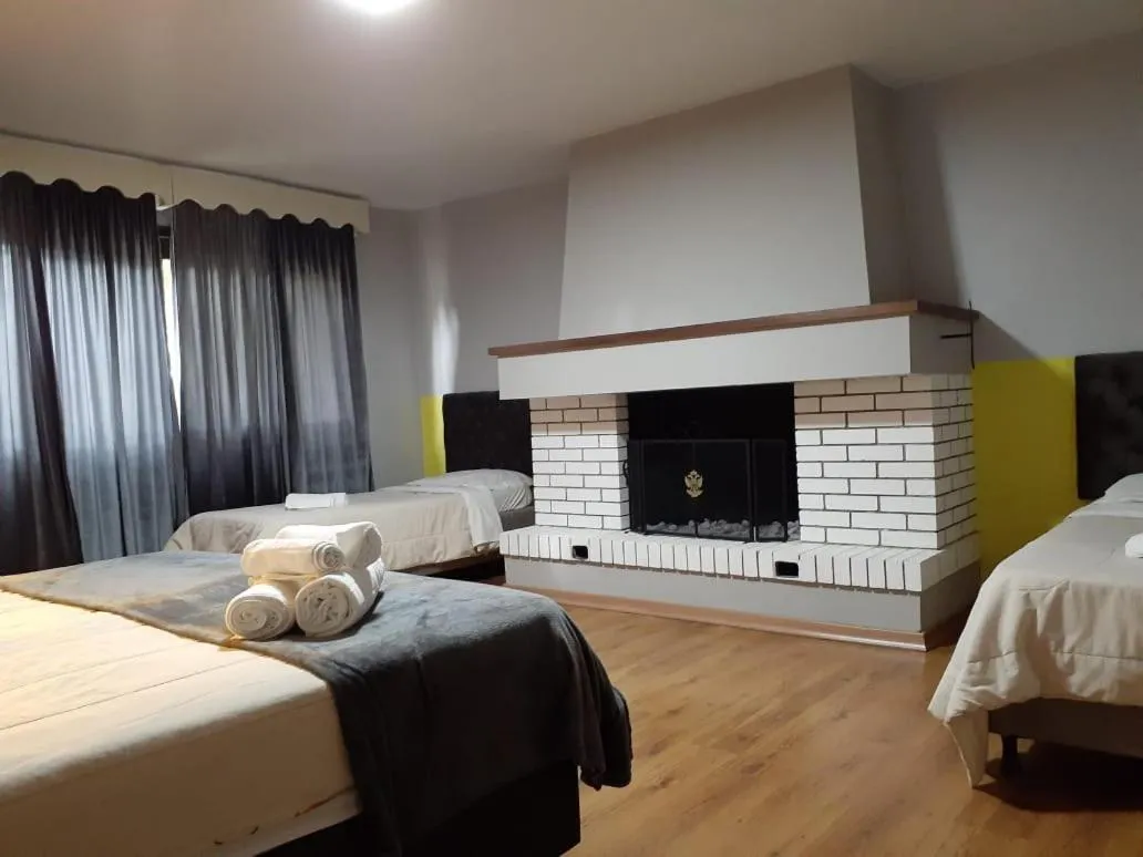 Photo of the whole room, Bed in Pousada Vista do Lago - HOSTEL