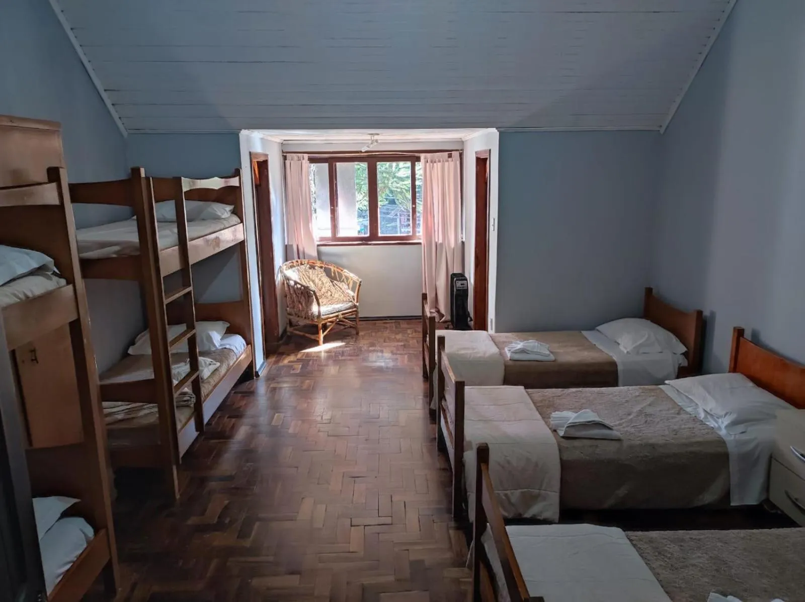 Photo of the whole room, Bed in Pousada Vista do Lago - HOSTEL