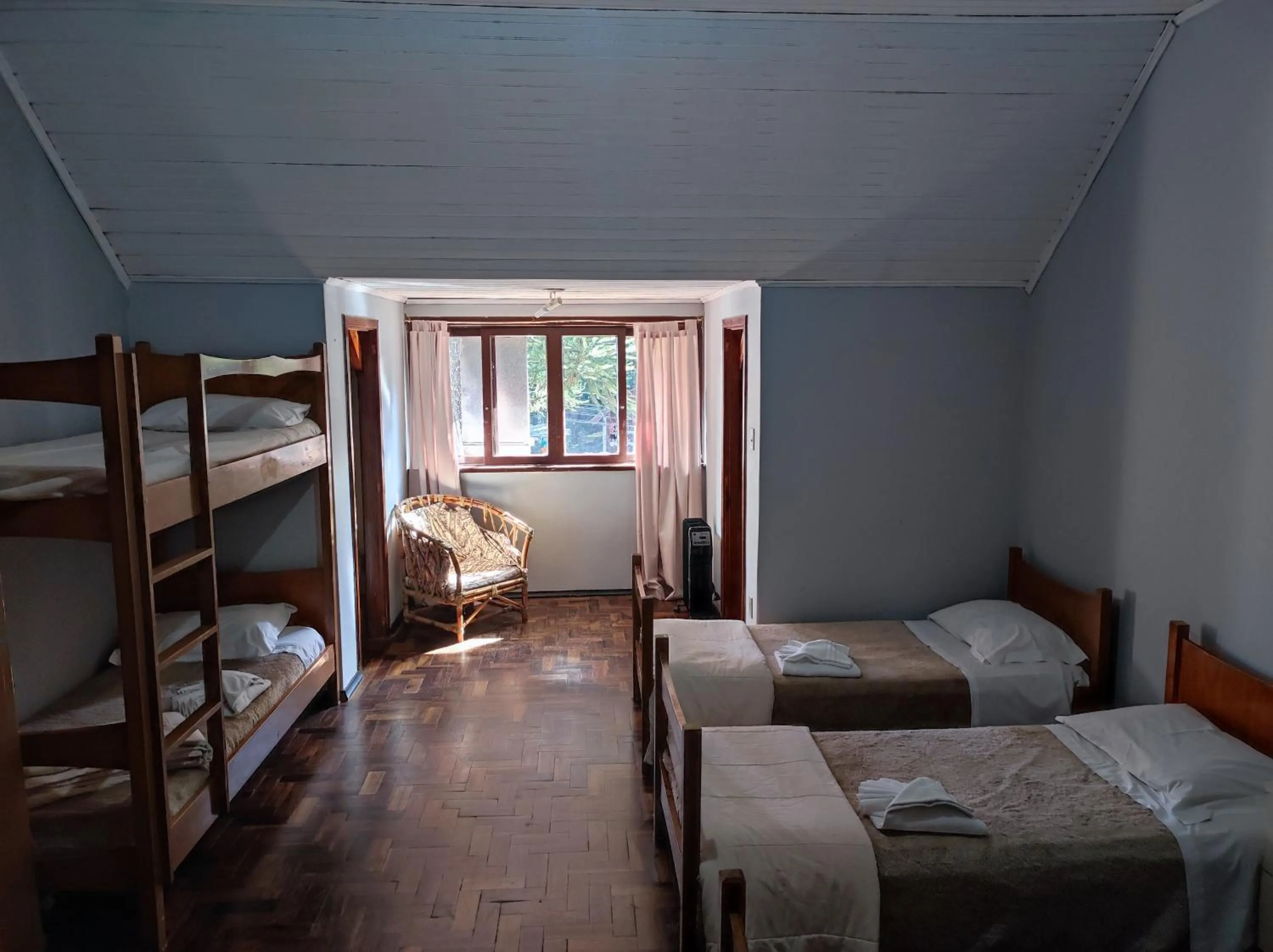 Photo of the whole room, Bed in Pousada Vista do Lago - HOSTEL